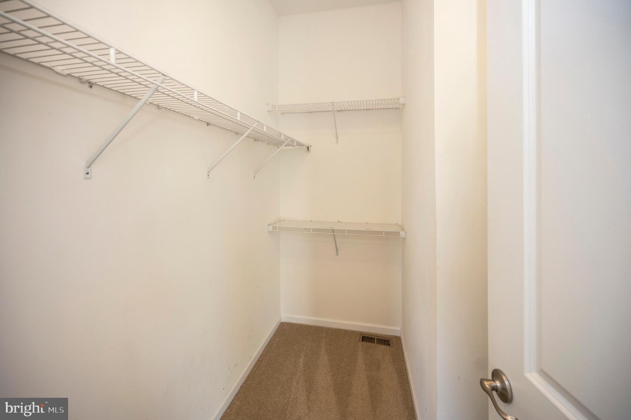 MINTBROOK - Residential