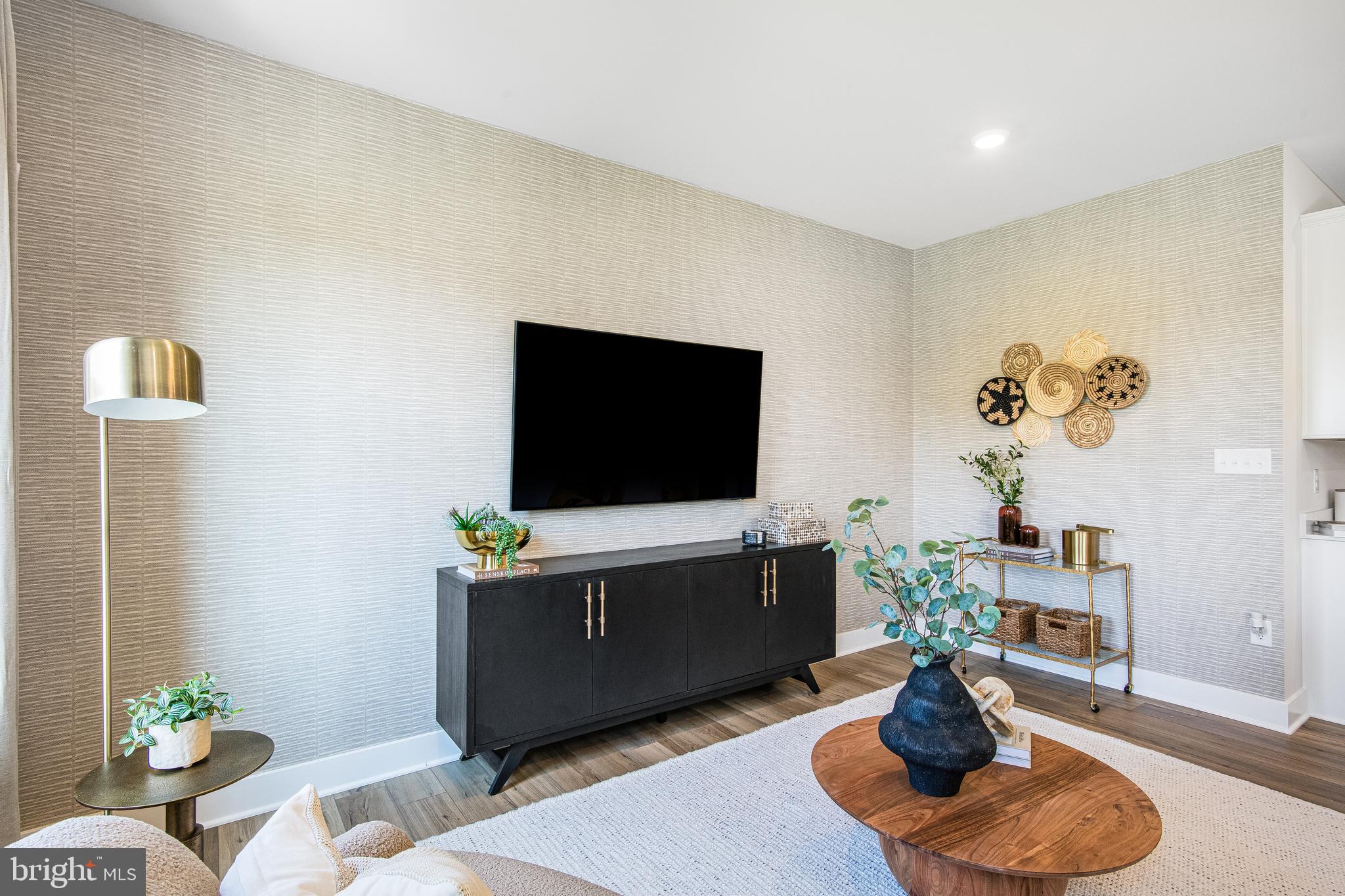 SOMERTON CHASE - Residential