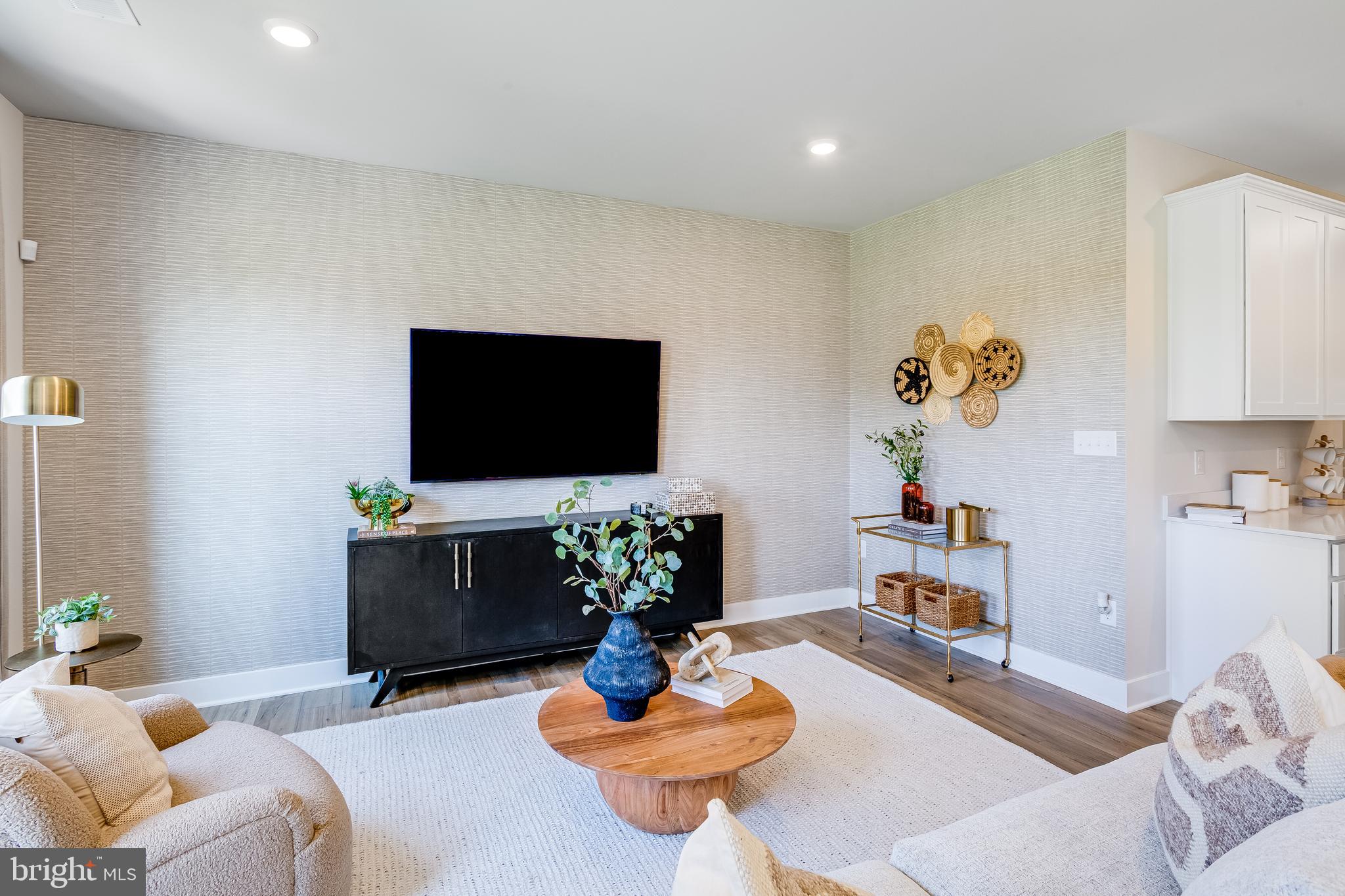 SOMERTON CHASE - Residential