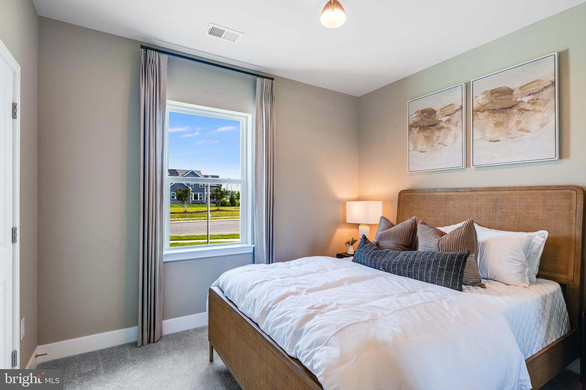 SOMERTON CHASE - Residential