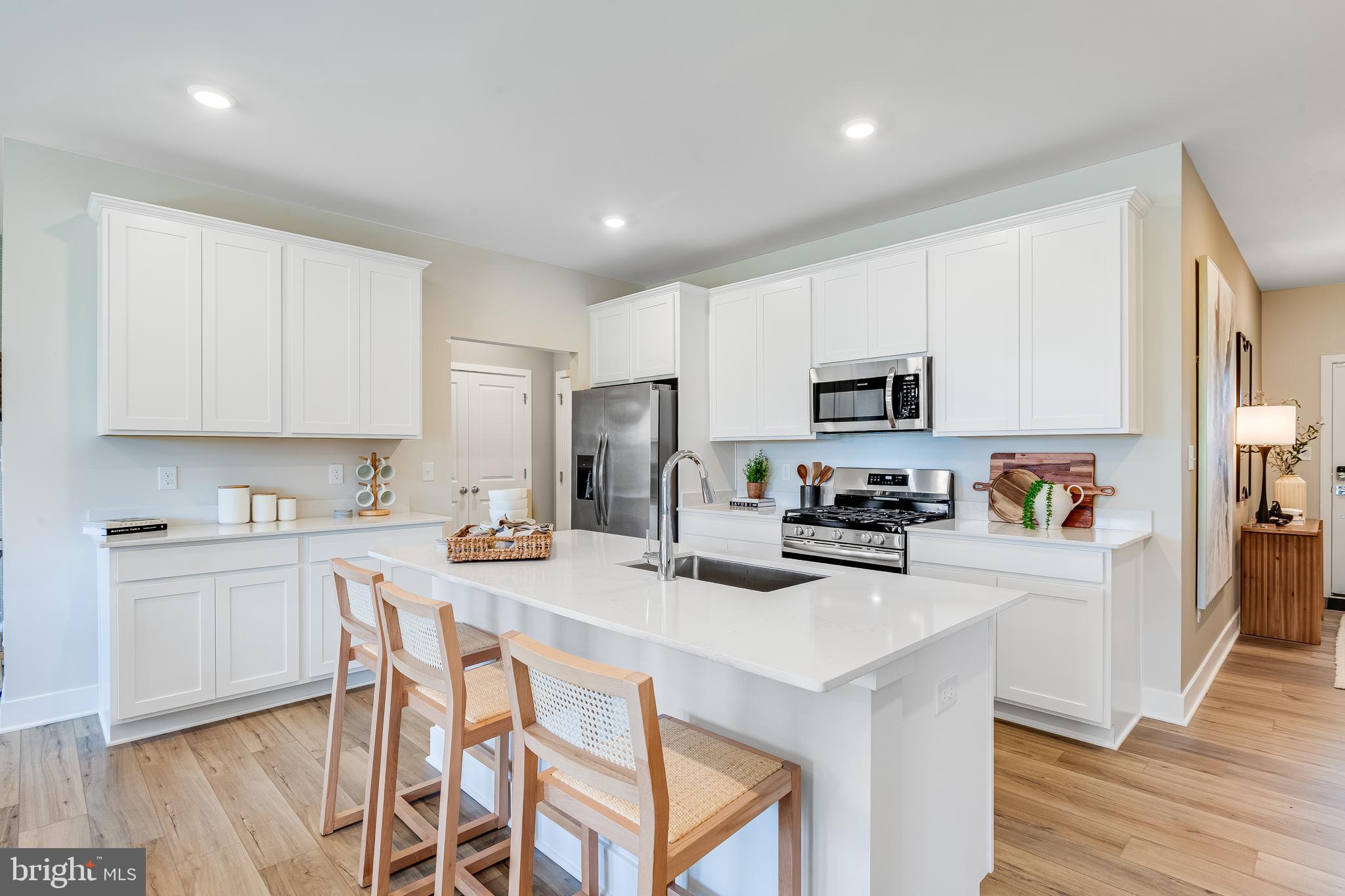 SOMERTON CHASE - Residential