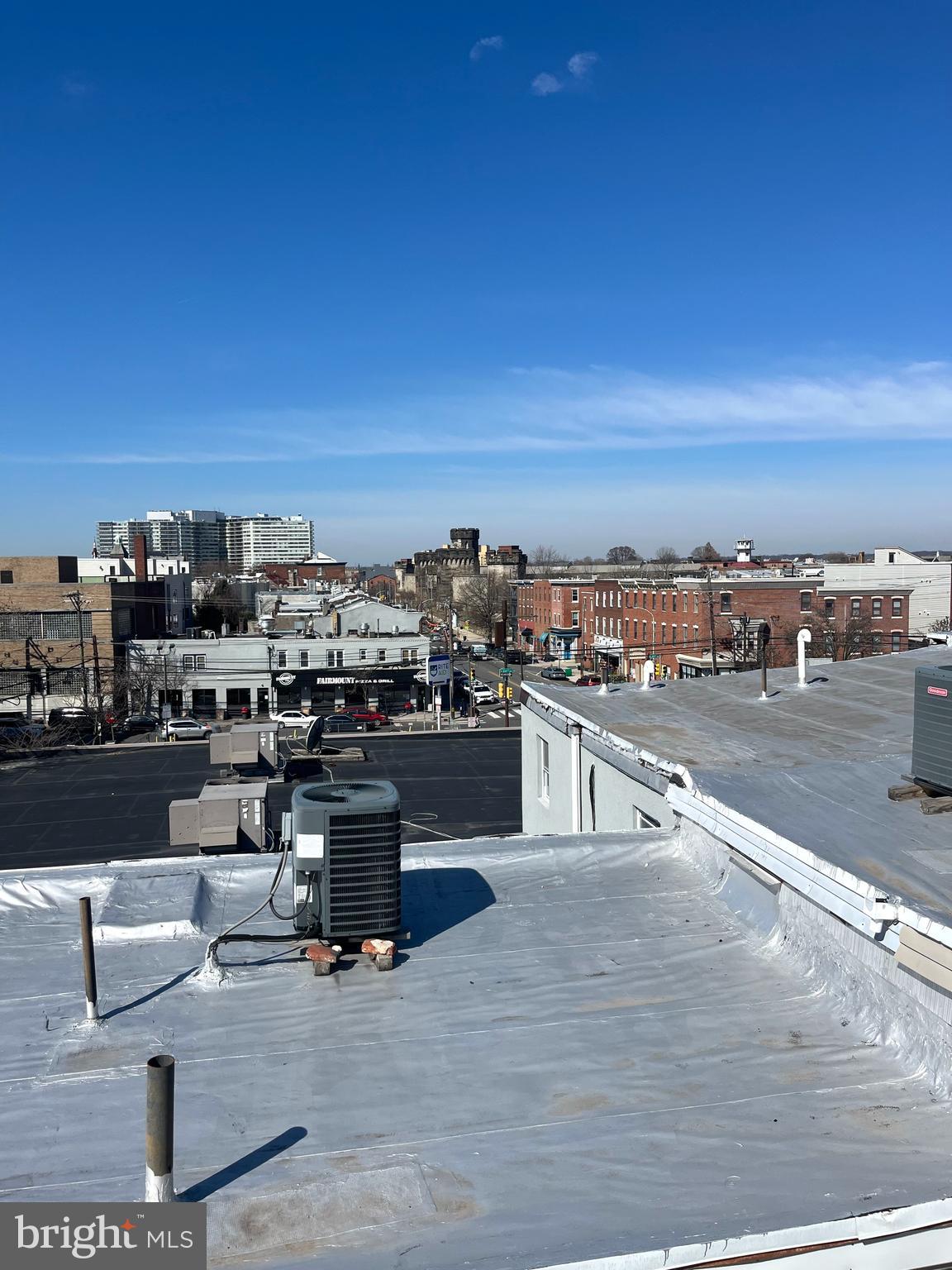 FAIRMOUNT - Residential