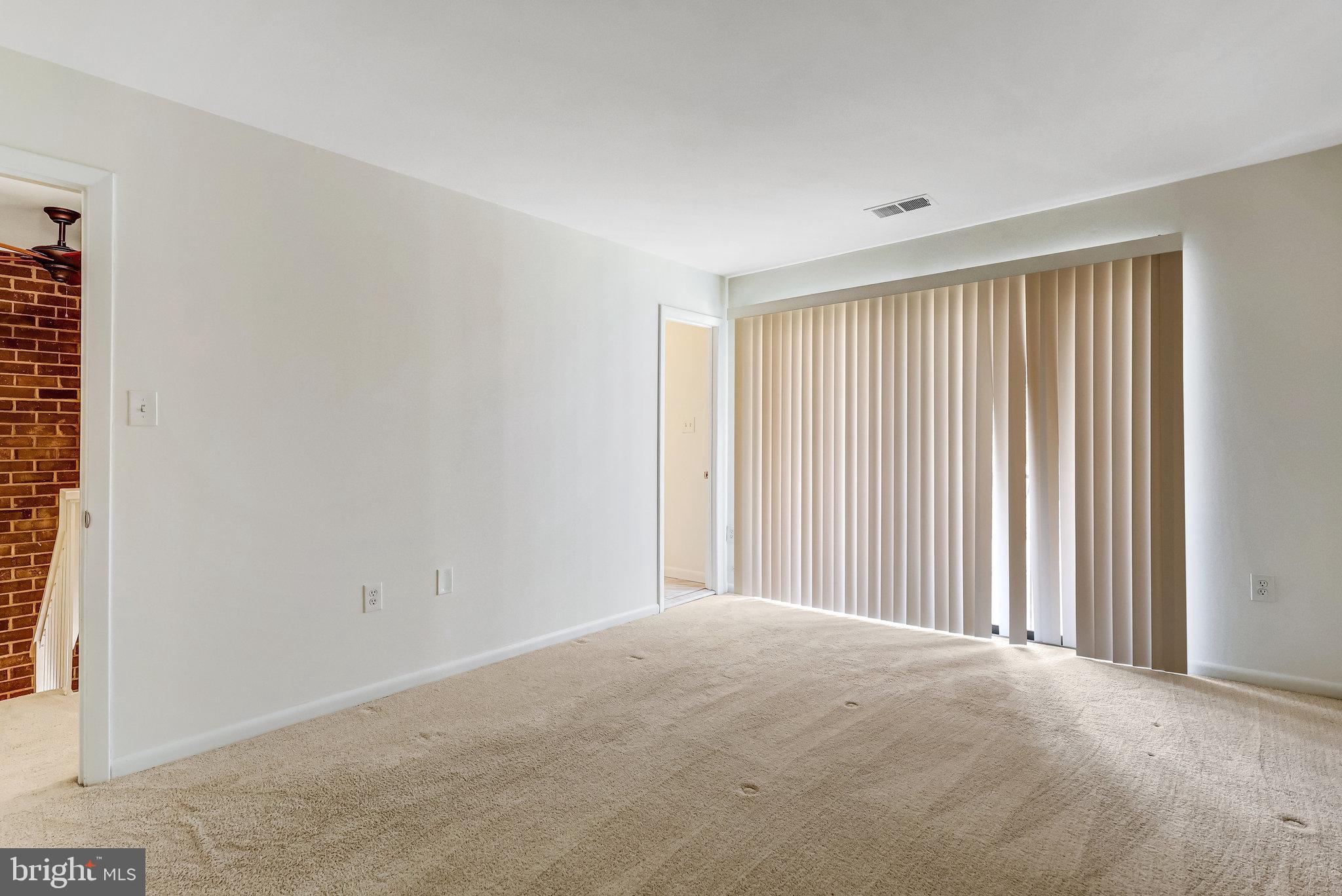 AMERICANA FAIRFAX - Residential Lease