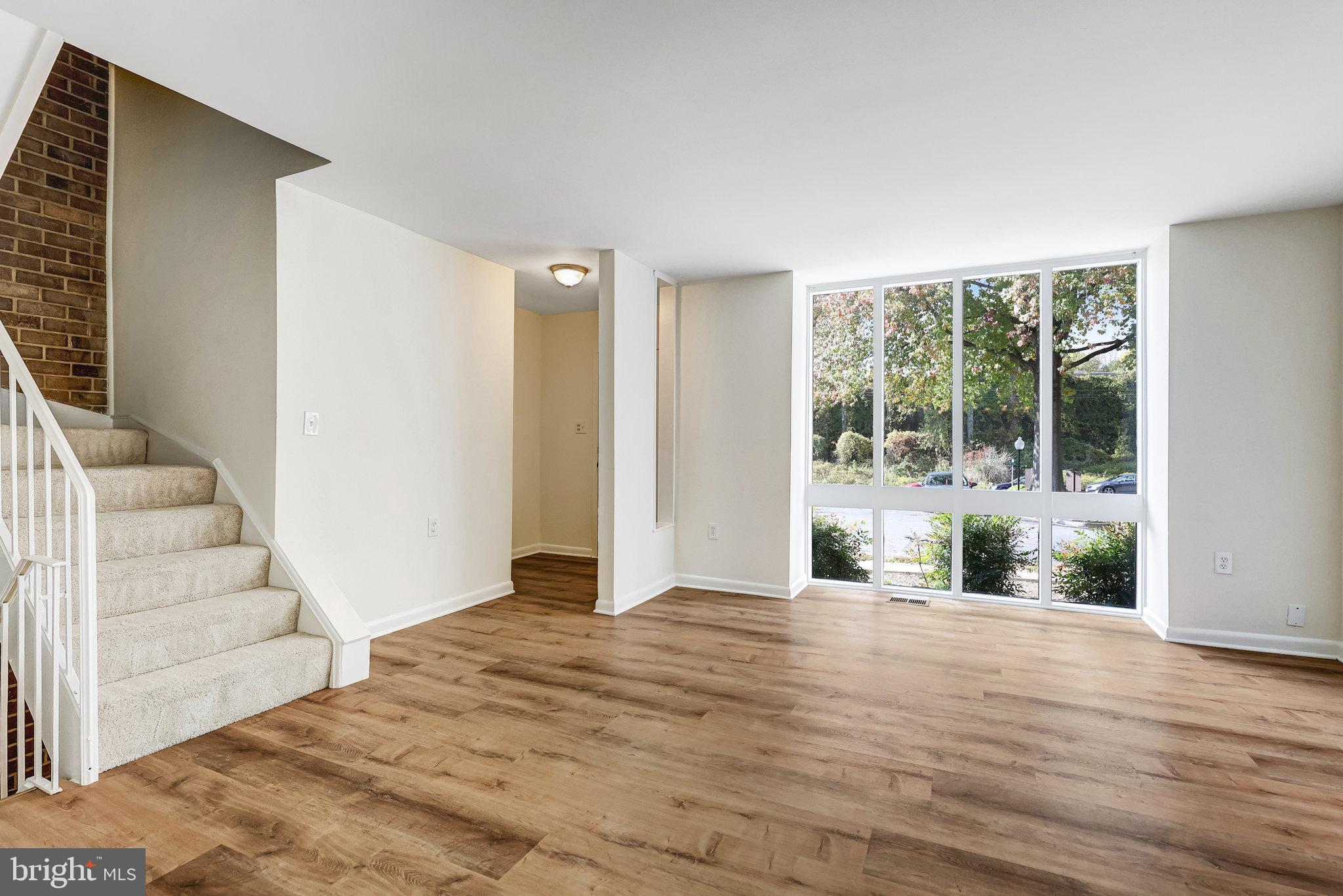 AMERICANA FAIRFAX - Residential Lease