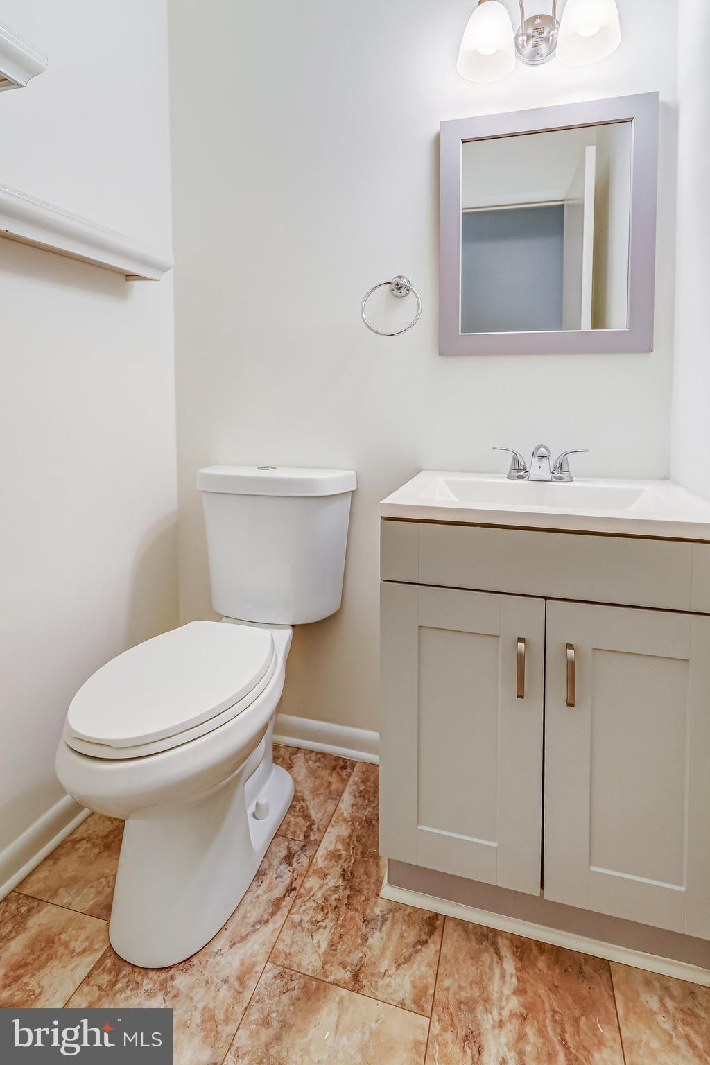 AMERICANA FAIRFAX - Residential Lease