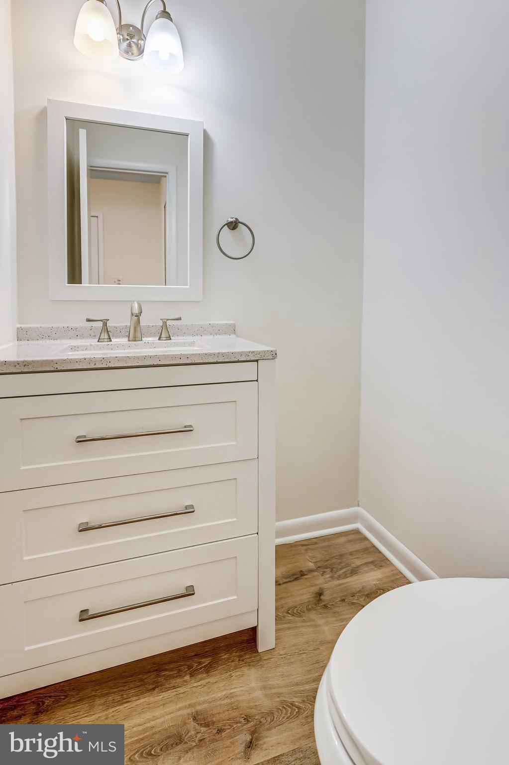 AMERICANA FAIRFAX - Residential Lease