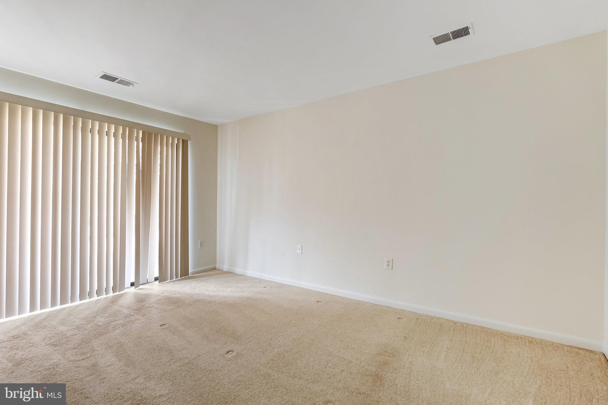 AMERICANA FAIRFAX - Residential Lease