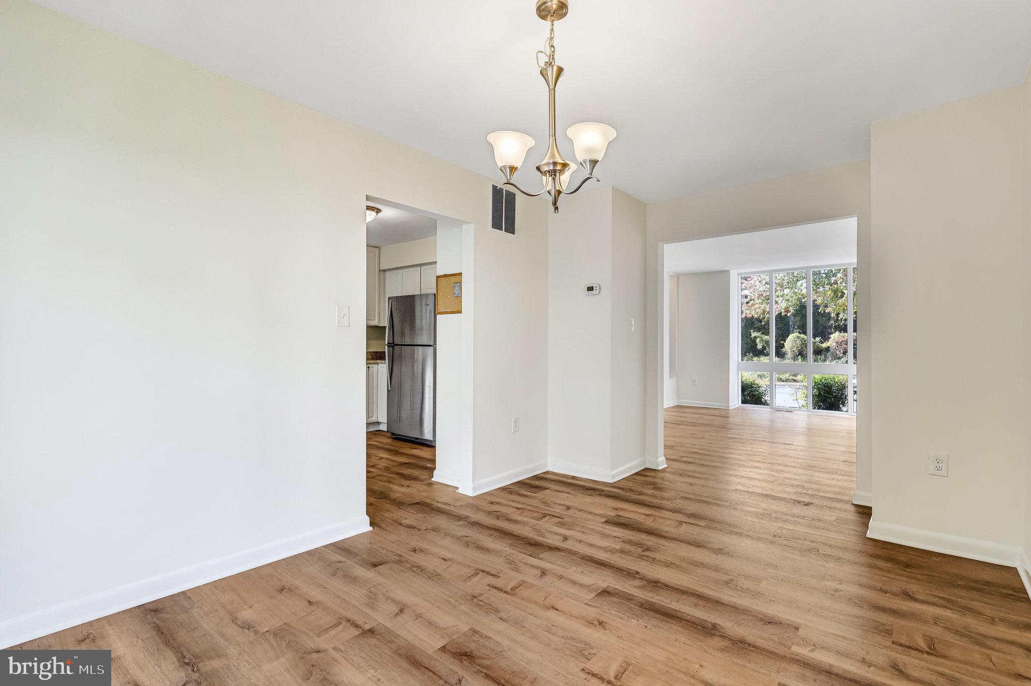 AMERICANA FAIRFAX - Residential Lease