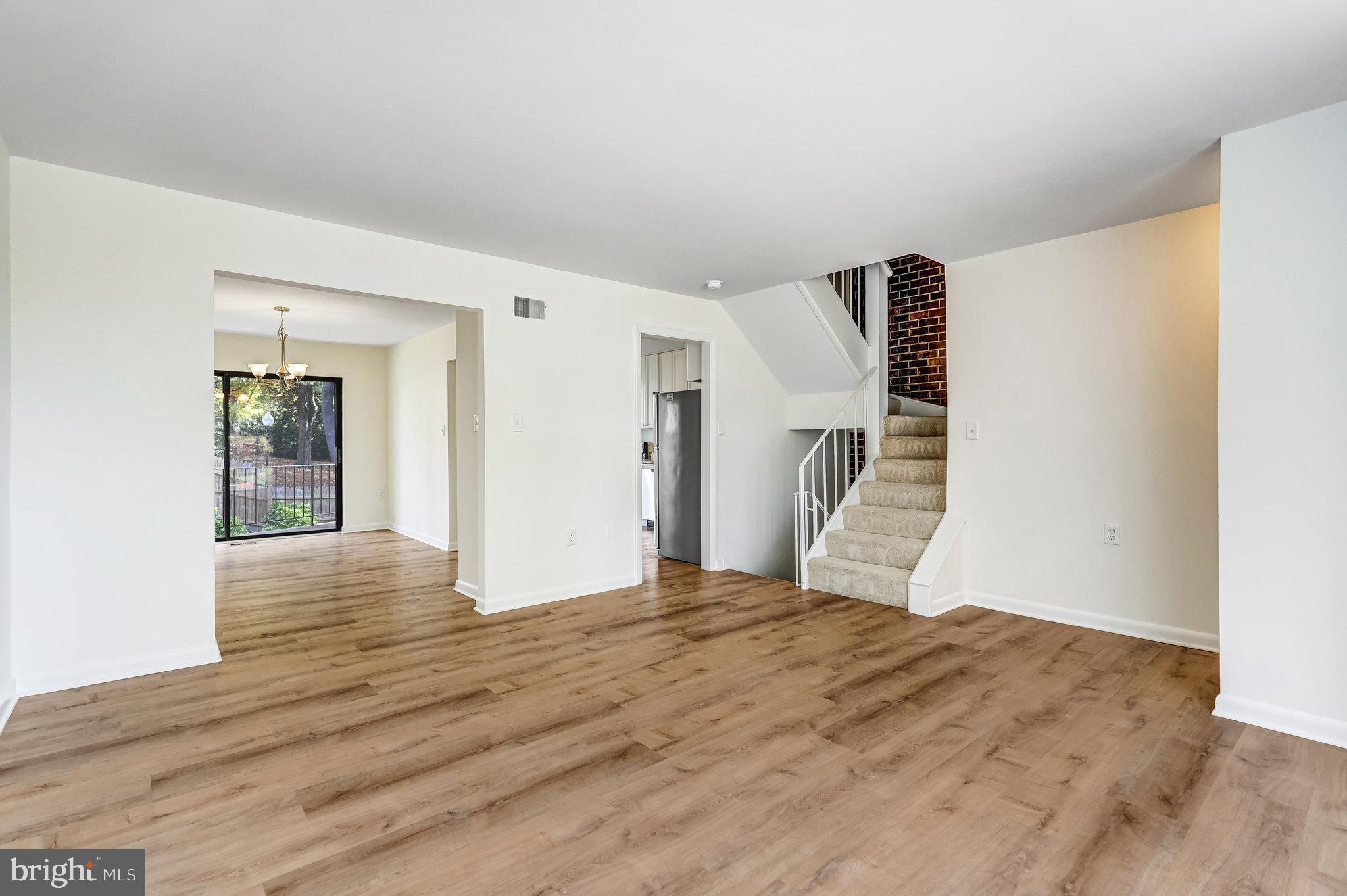 AMERICANA FAIRFAX - Residential Lease