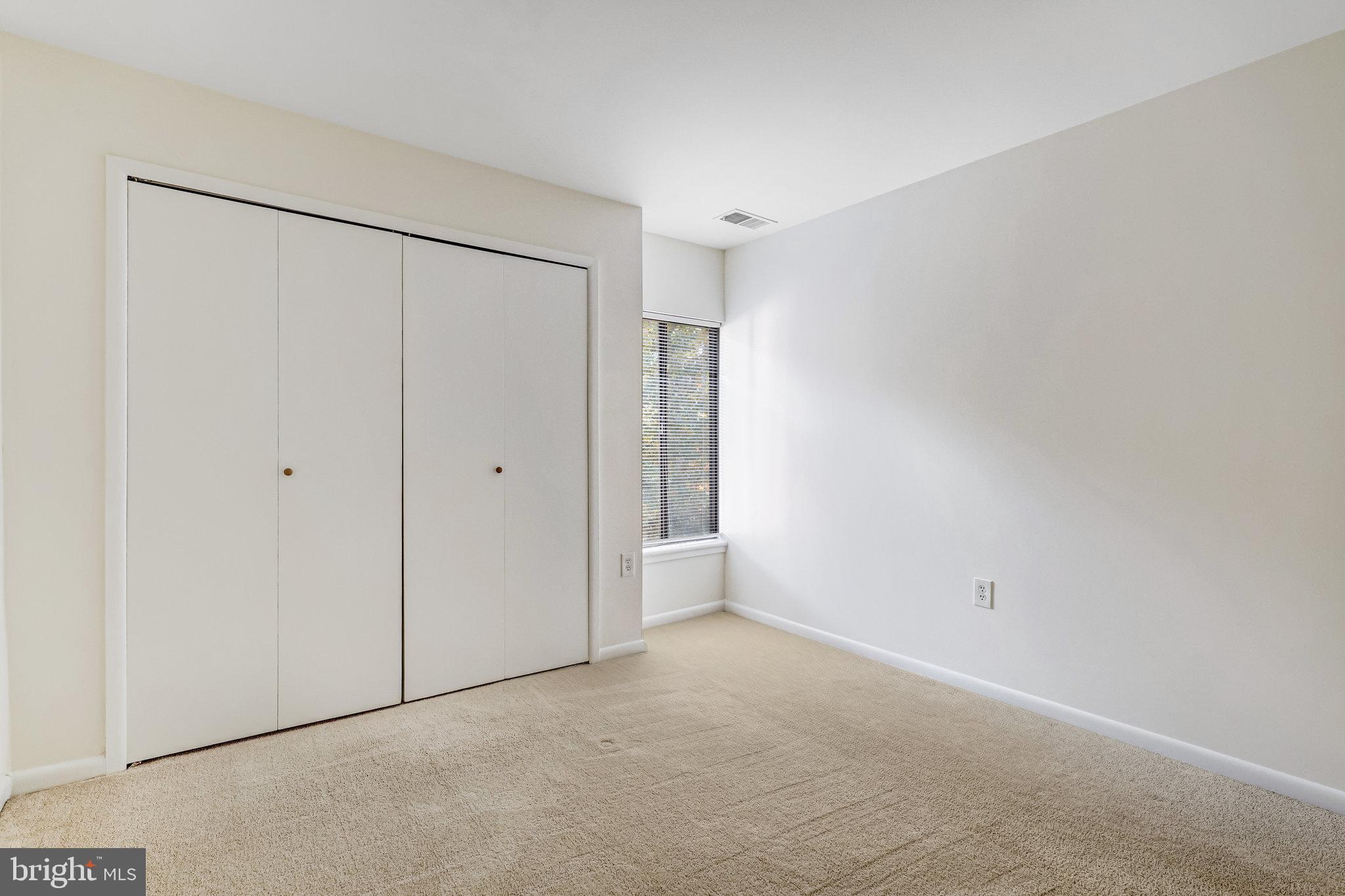 AMERICANA FAIRFAX - Residential Lease