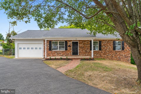 Photo of 7 Payton Court, FREDERICKSBURG, VA 22405 (MLS # VAST2054172)