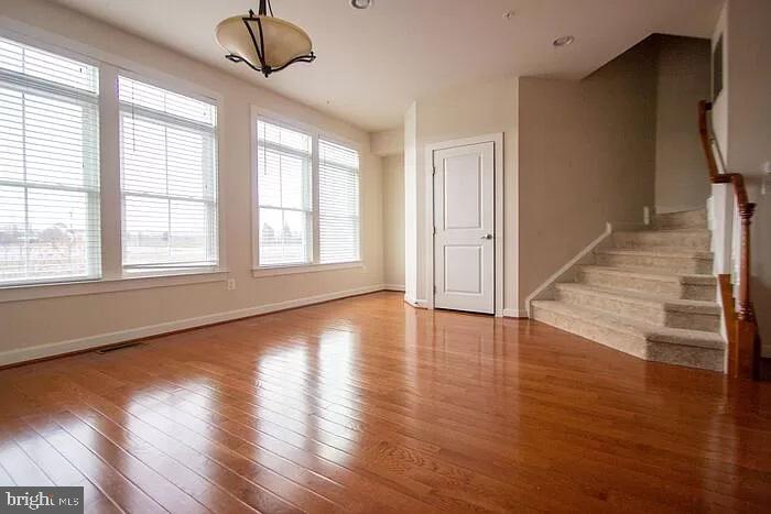 WATKINS MILL TOWN CENTER - Residential Lease