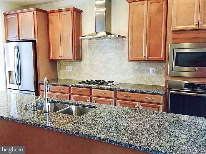 WATKINS MILL TOWN CENTER - Residential Lease