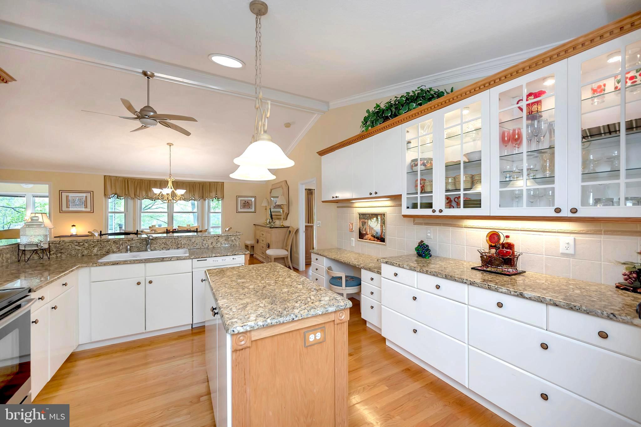 STRATFORD HARBOUR - Residential