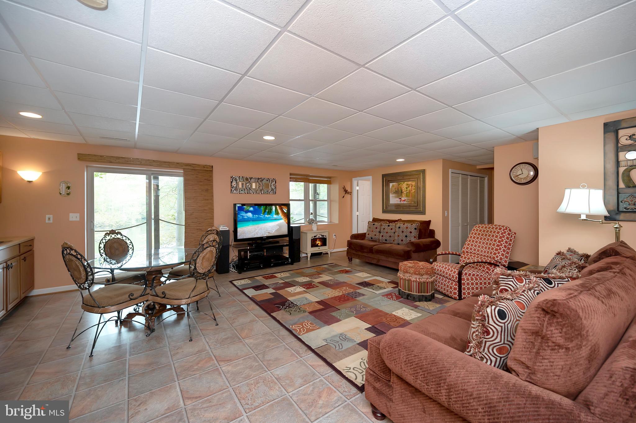 STRATFORD HARBOUR - Residential