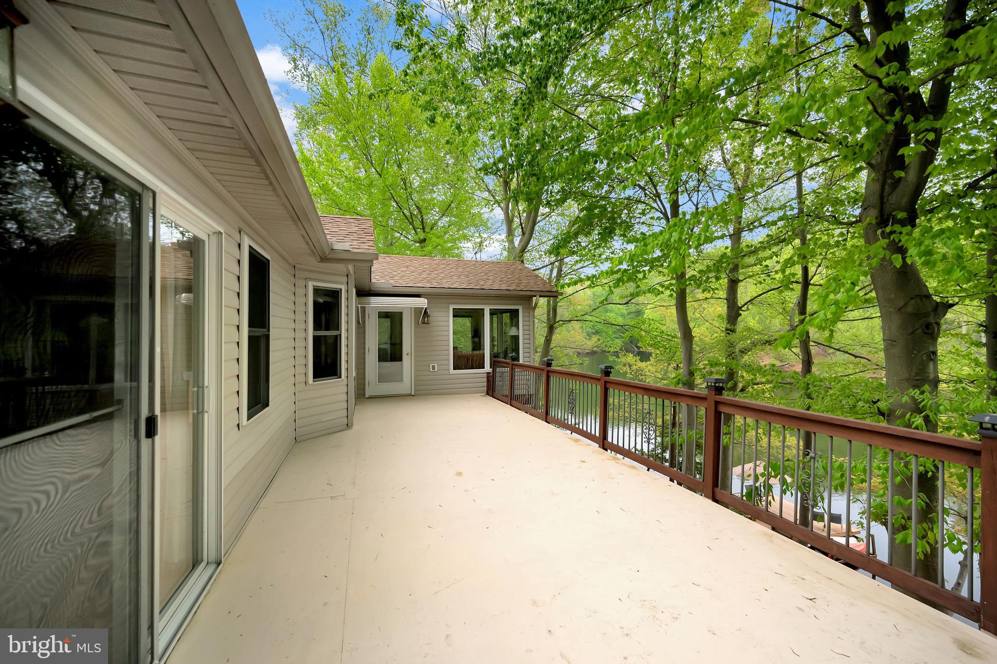 STRATFORD HARBOUR - Residential