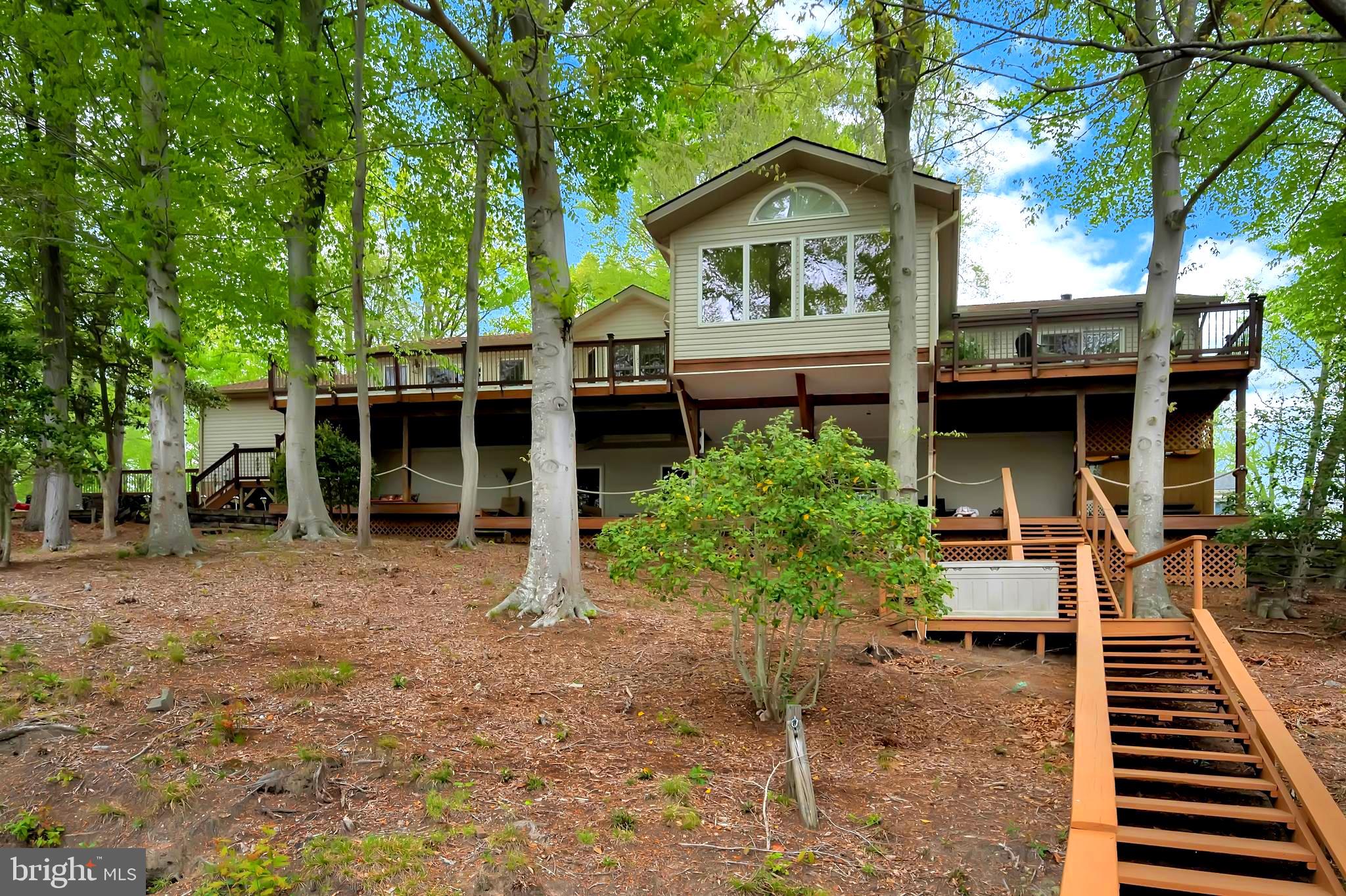 STRATFORD HARBOUR - Residential