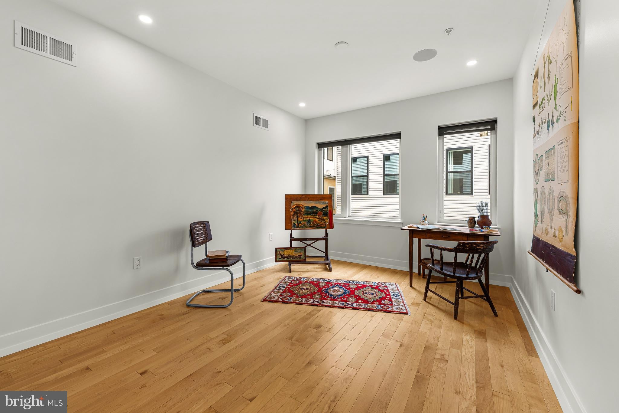 2308 E DAKOTA STREET
