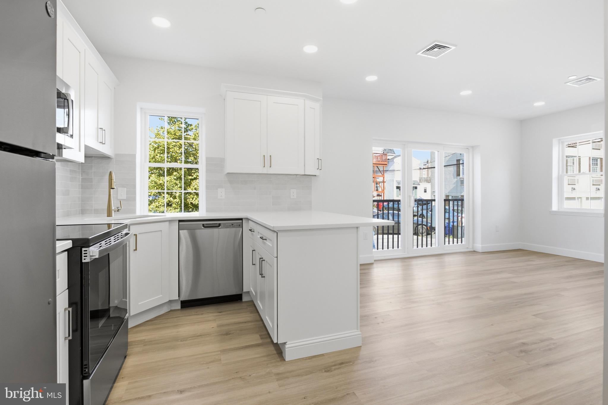 21 W FRONT STREET 2A