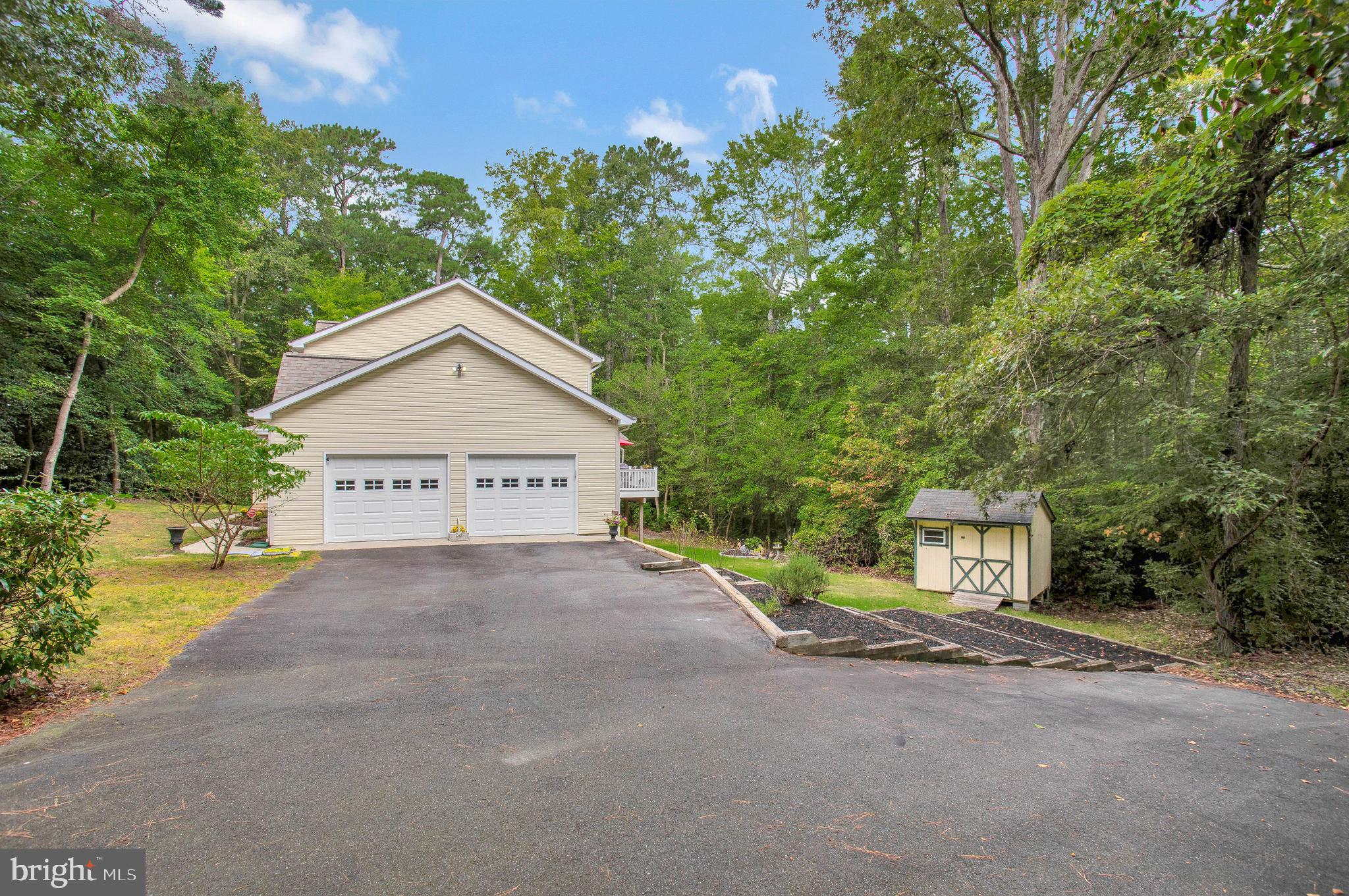 DRUM POINT - Residential