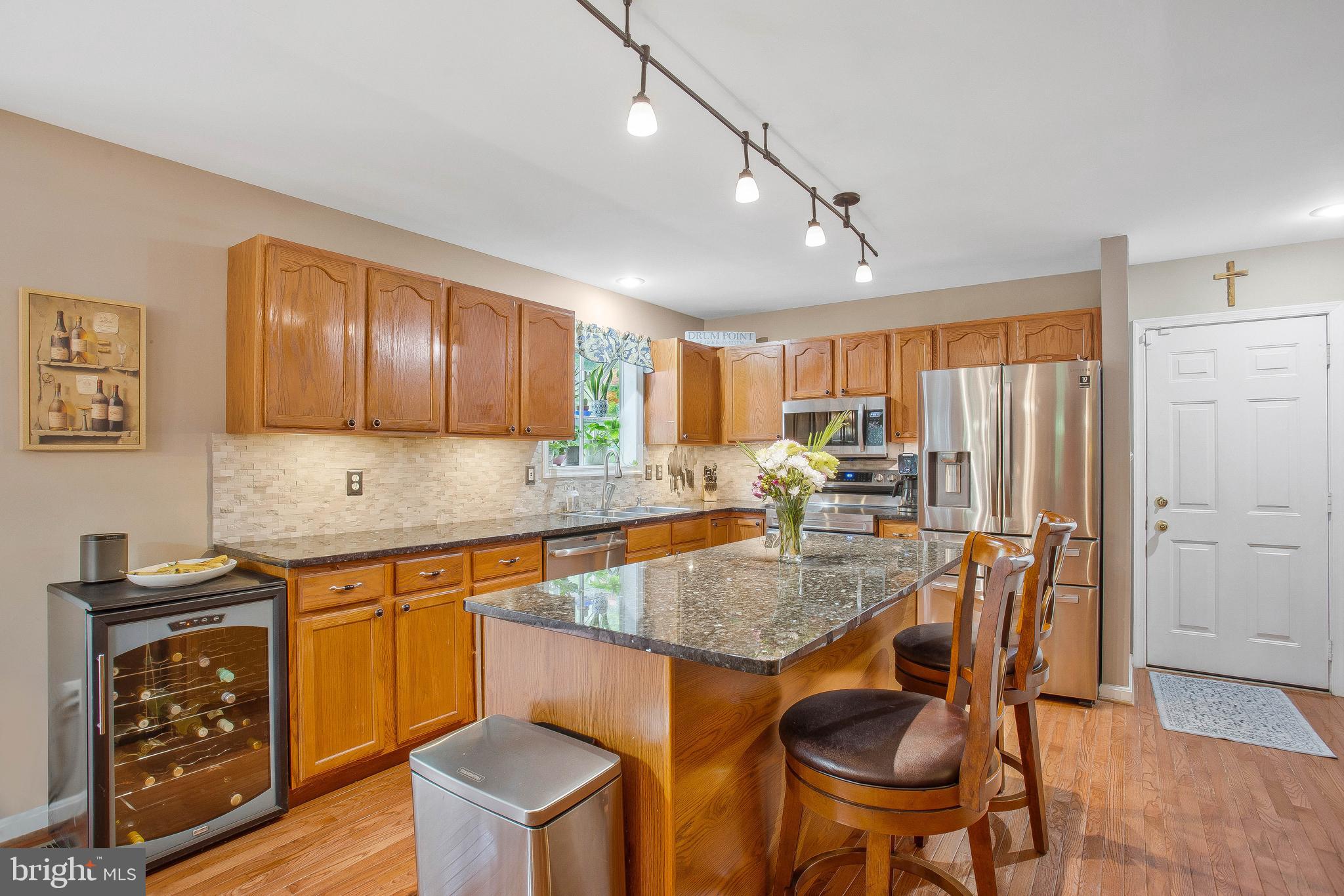 DRUM POINT - Residential