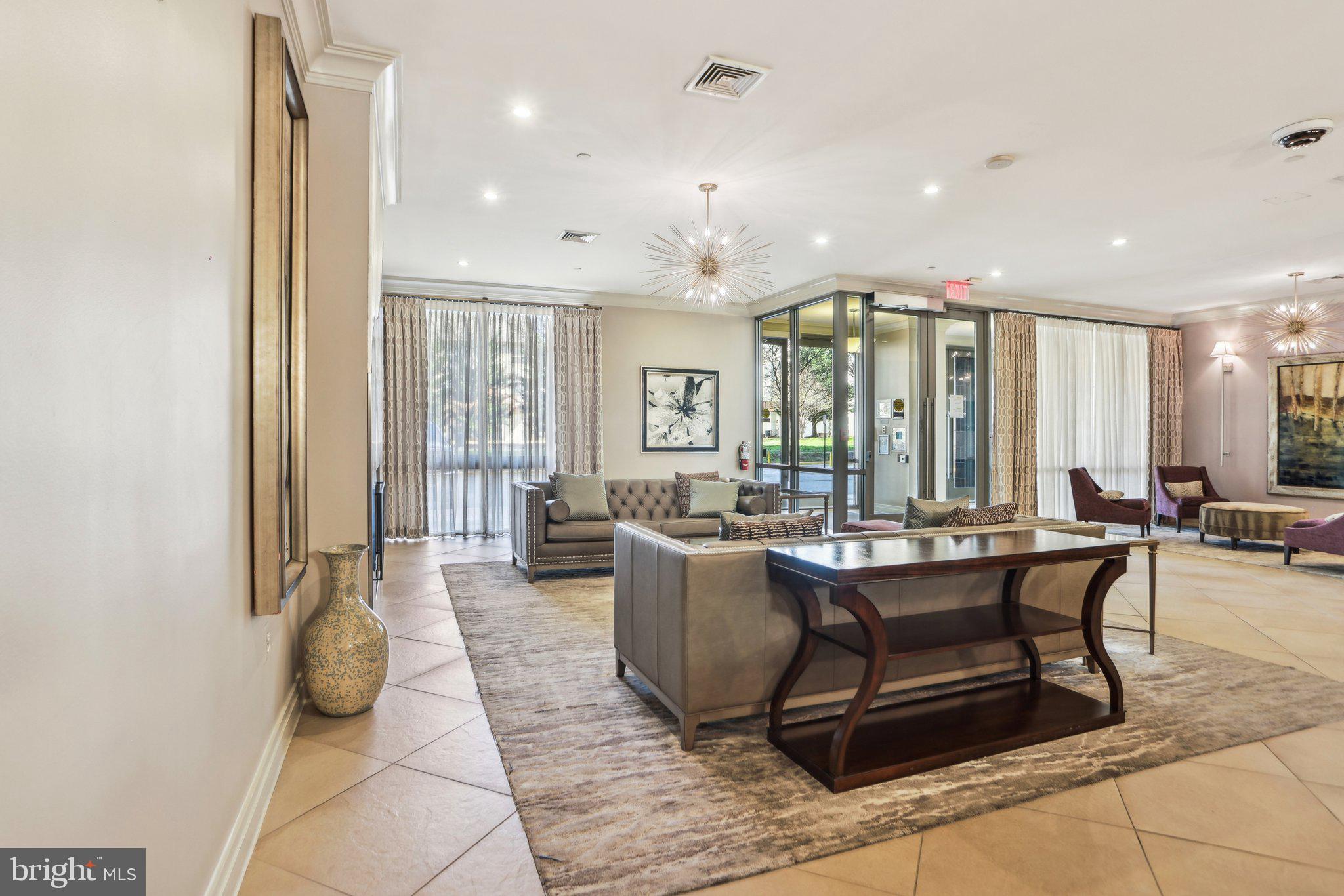 MIDTOWN ALEXANDRIA STATION CONDOMINIUM - Residential