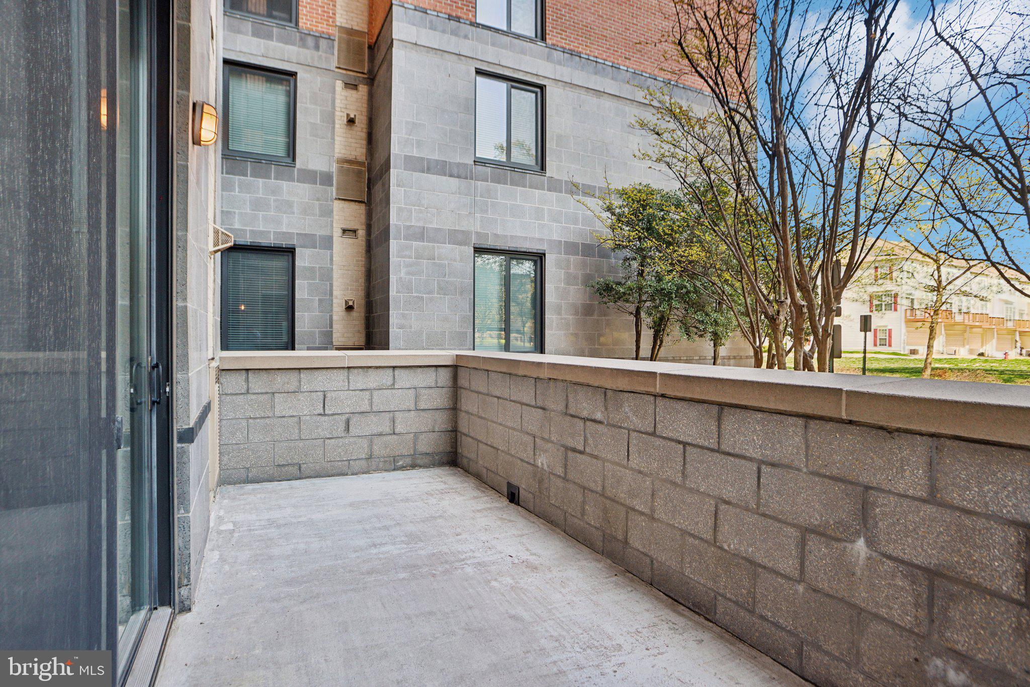 MIDTOWN ALEXANDRIA STATION CONDOMINIUM - Residential