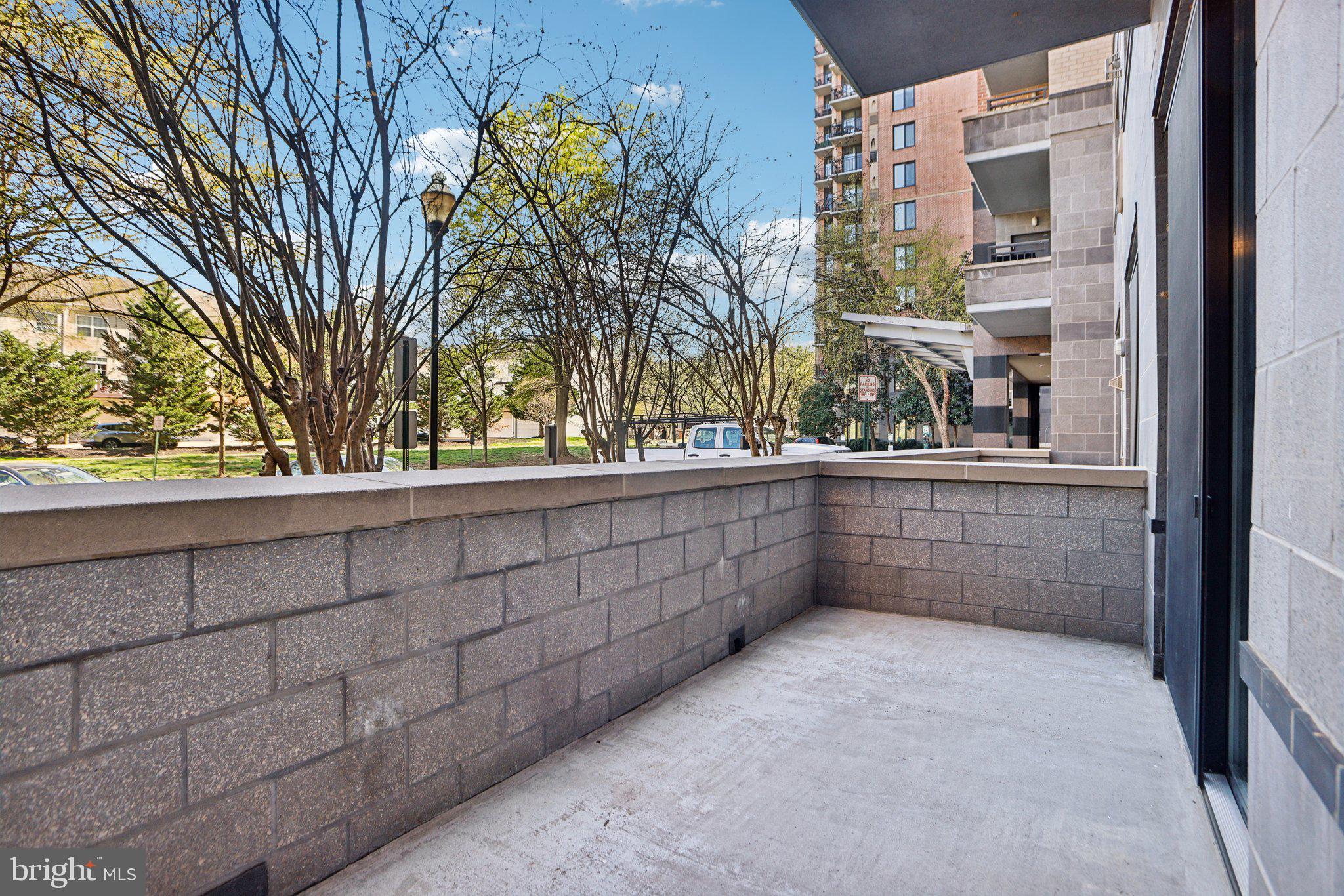 MIDTOWN ALEXANDRIA STATION CONDOMINIUM - Residential