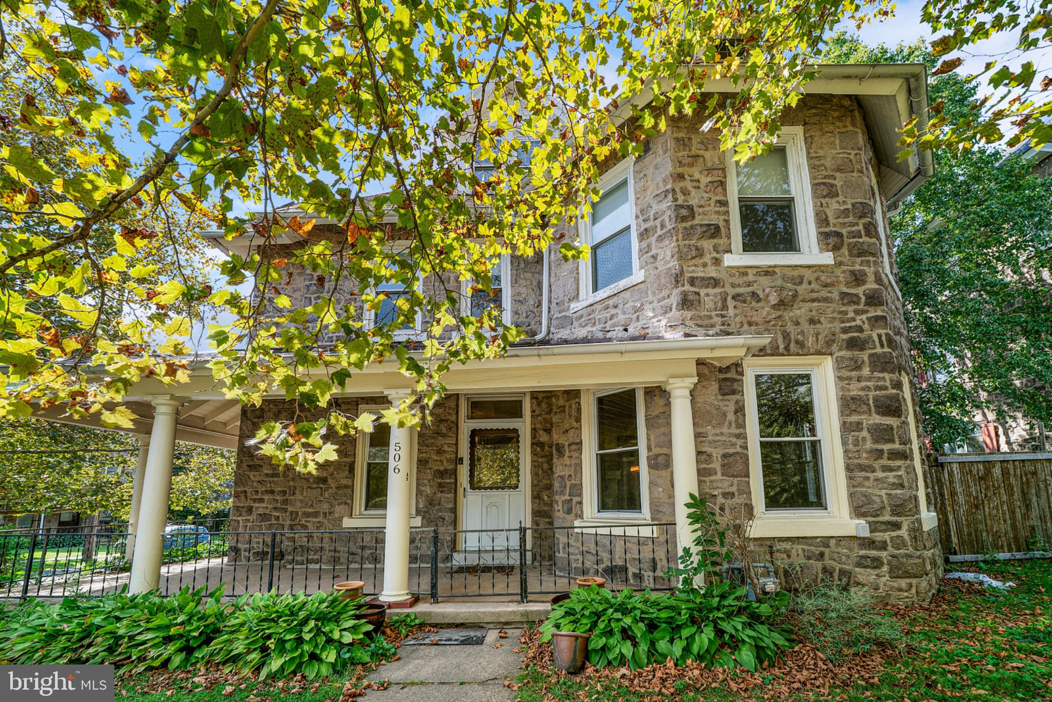 506 TRINITY PLACE