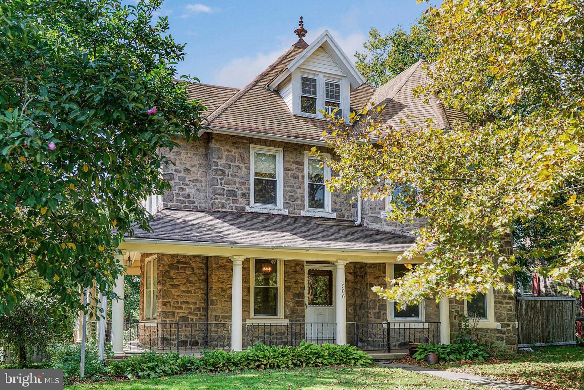 506 TRINITY PLACE