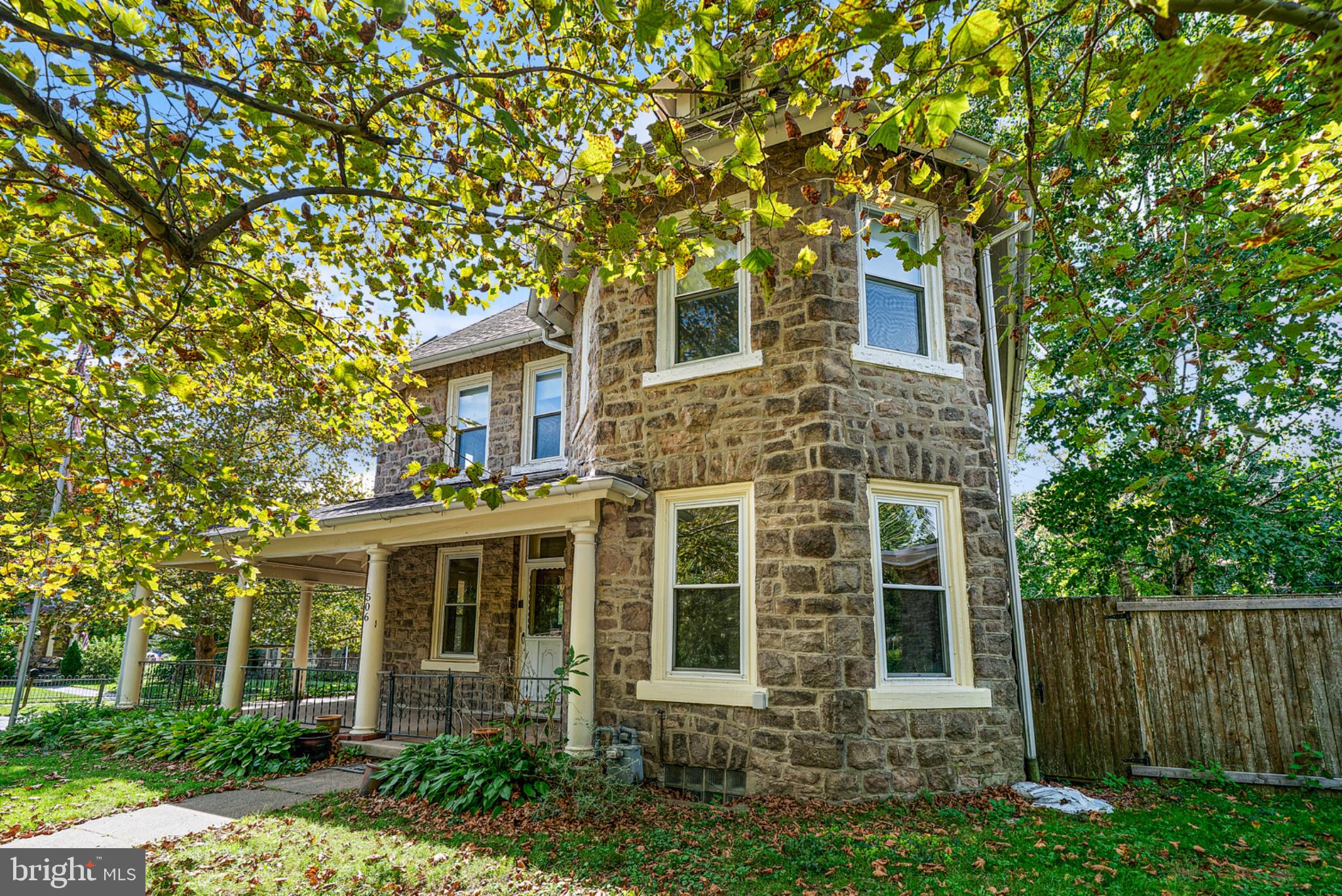 506 TRINITY PLACE