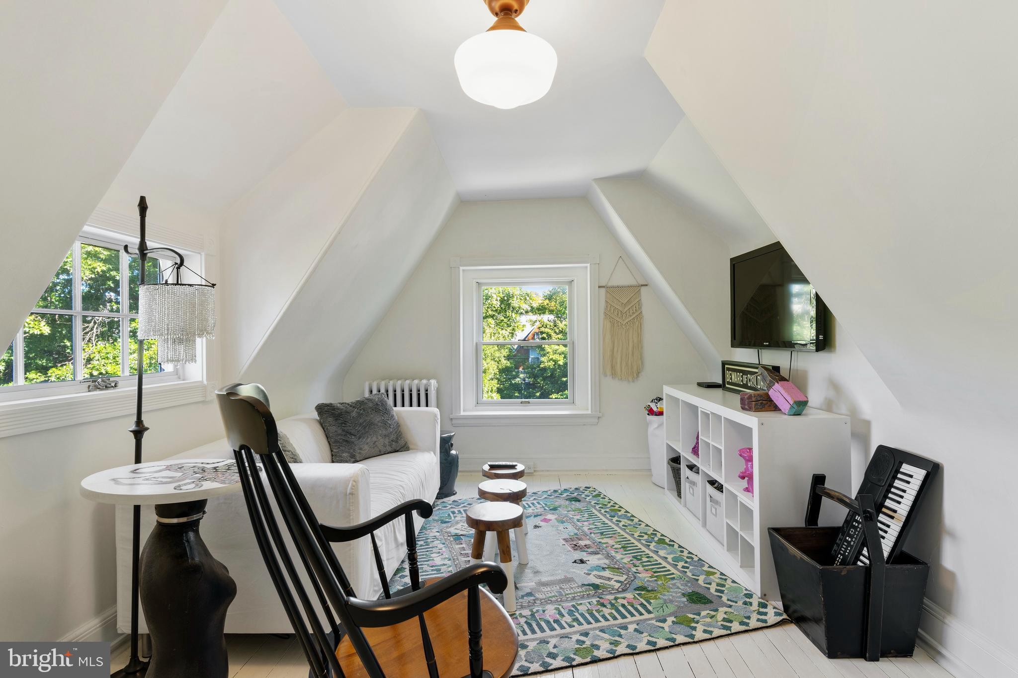 SOUTH WAYNE - Residential