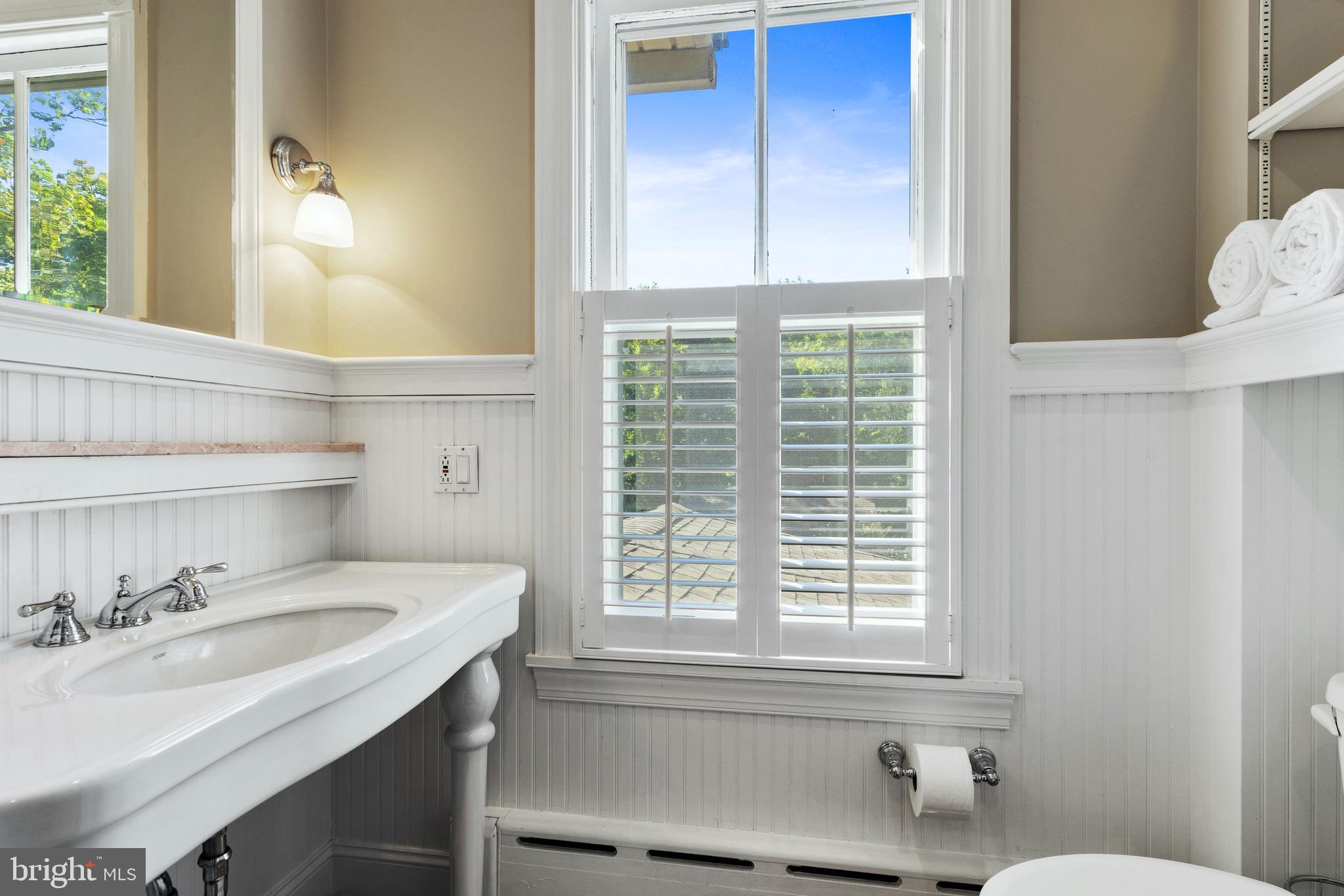 SOUTH WAYNE - Residential