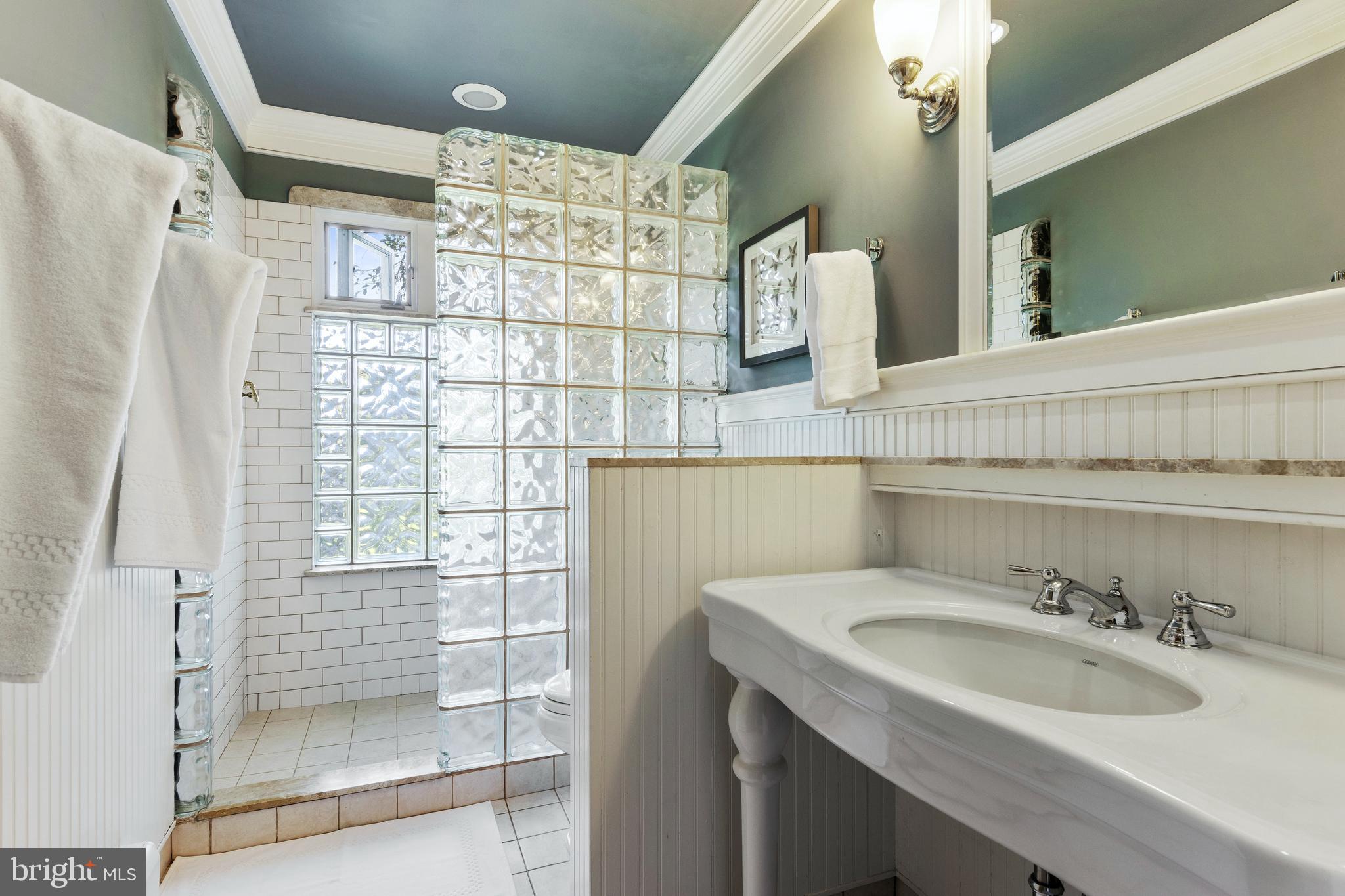 SOUTH WAYNE - Residential