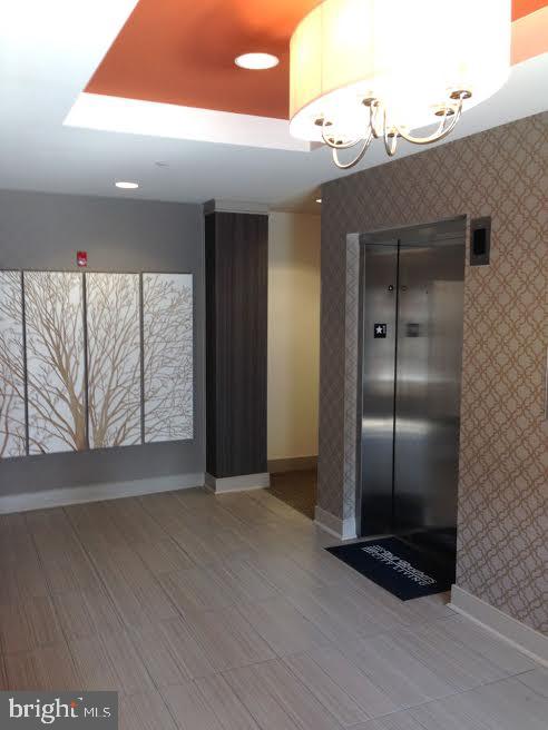 2400 SOUTH - Residential