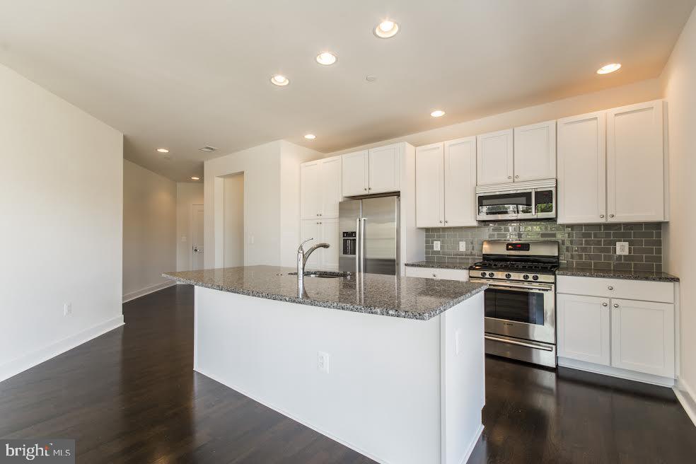 2400 SOUTH - Residential