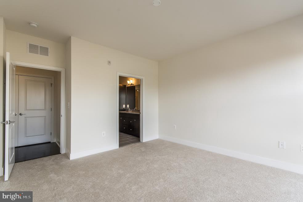 2400 SOUTH - Residential