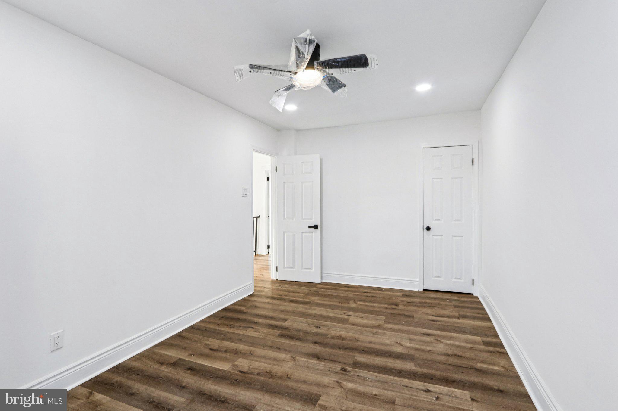 WEST OAK LANE - Residential