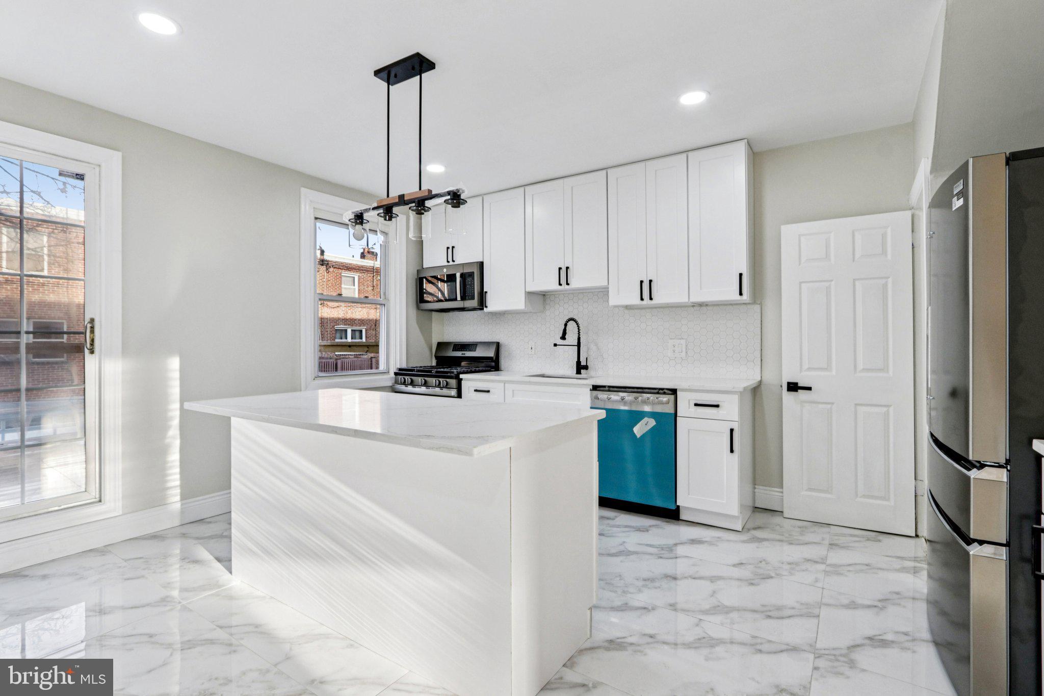 WEST OAK LANE - Residential