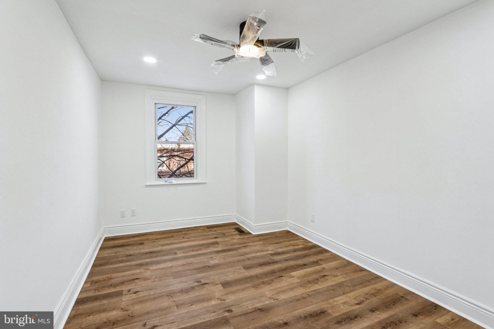 WEST OAK LANE - Residential