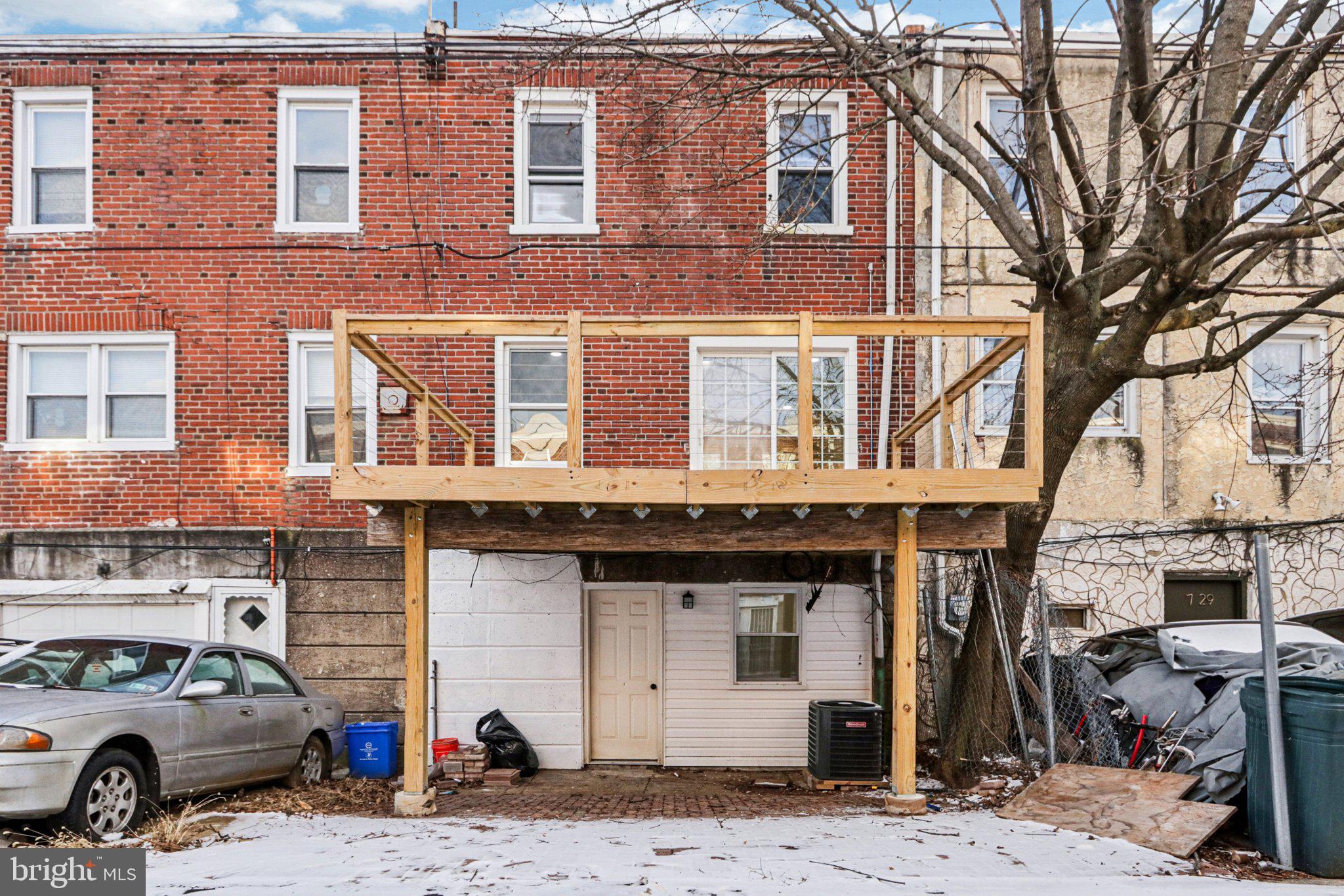 WEST OAK LANE - Residential