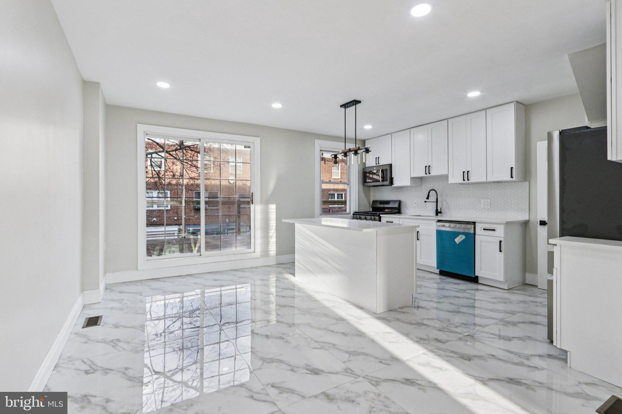 WEST OAK LANE - Residential