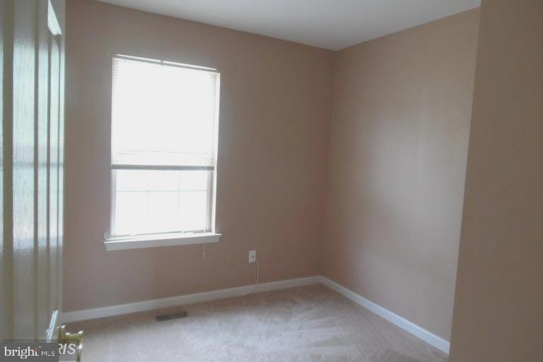 CONSTANT FRIENDSHIP - Residential Lease