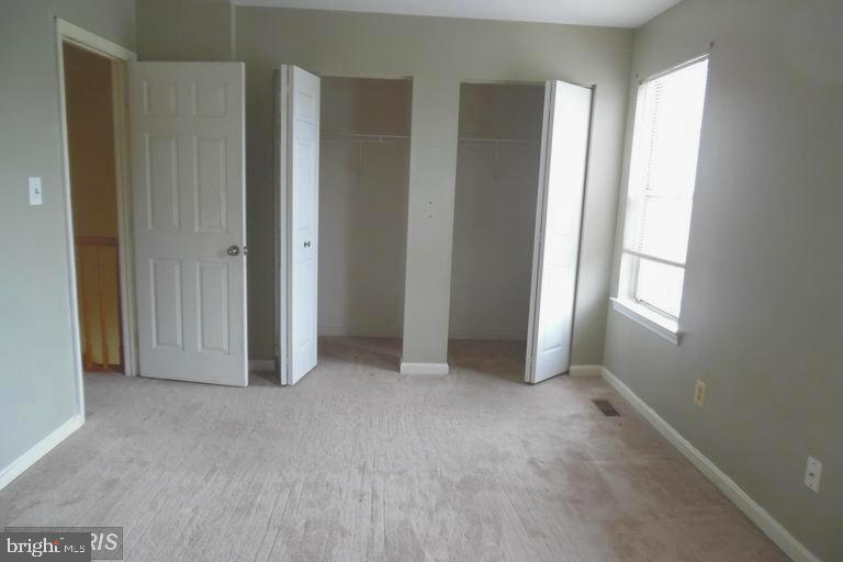 CONSTANT FRIENDSHIP - Residential Lease