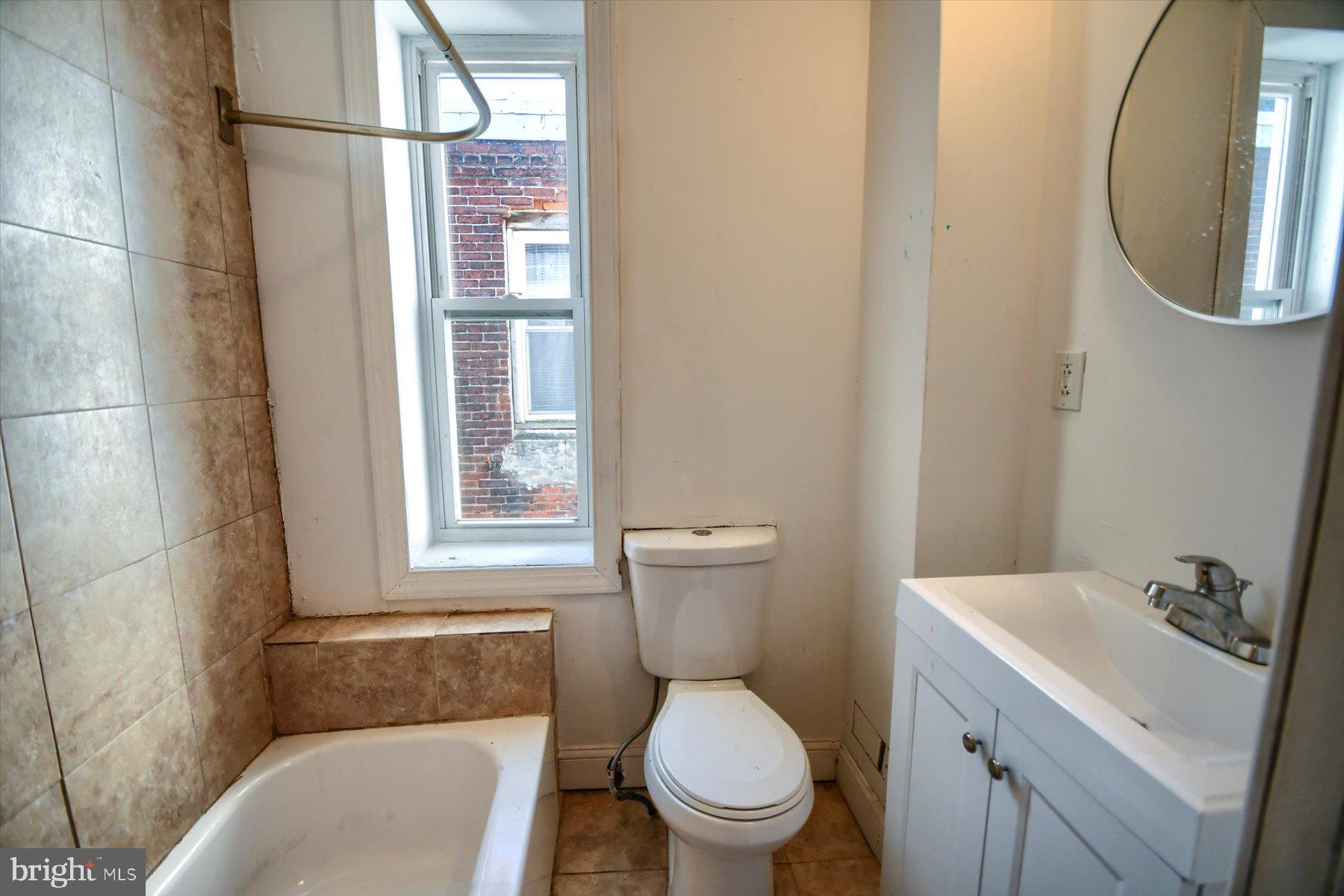 PHILADELPHIA (NORTHWEST) - Residential
