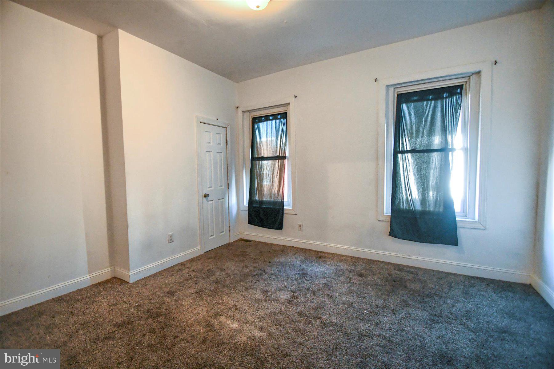 PHILADELPHIA (NORTHWEST) - Residential