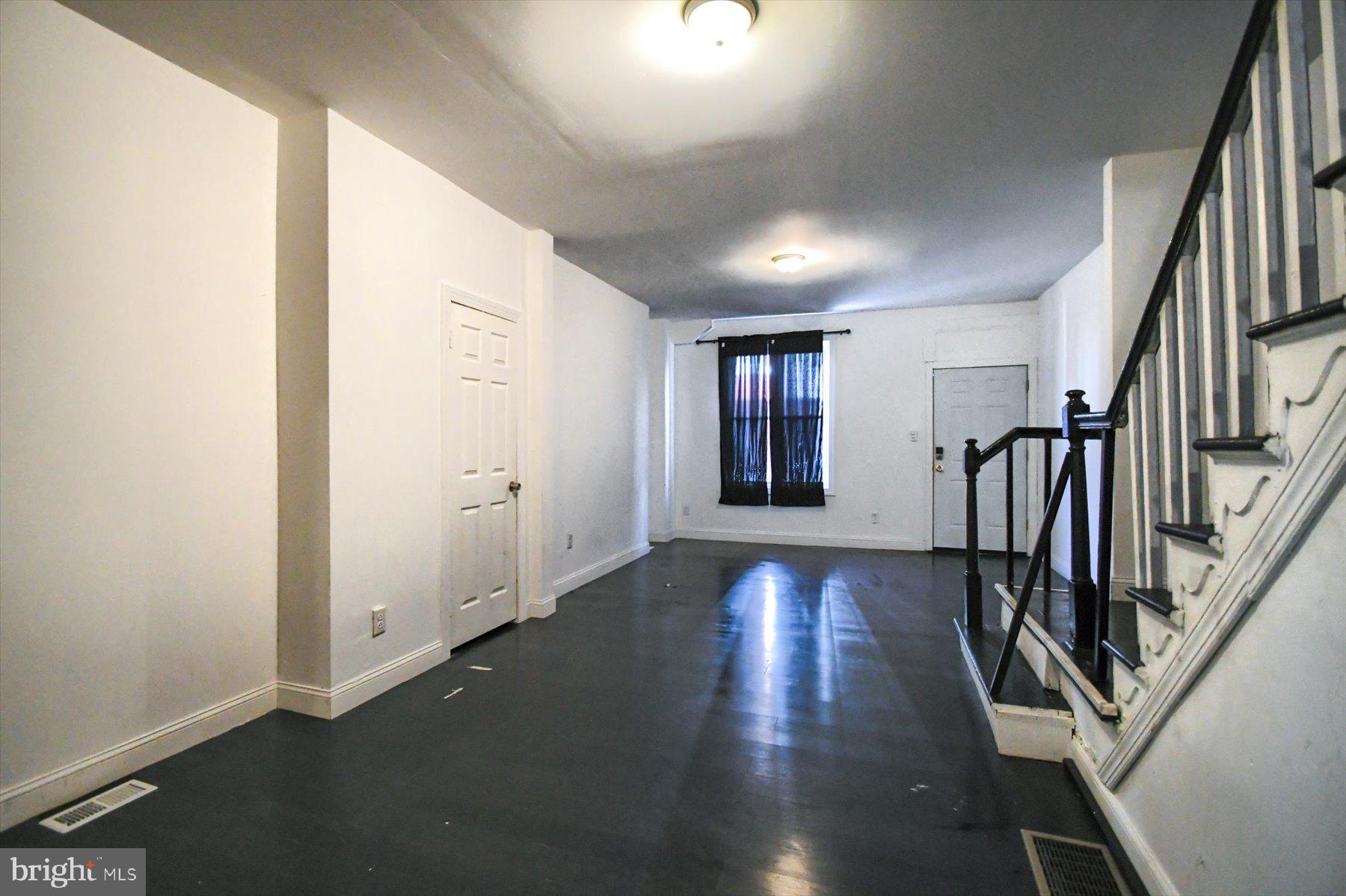PHILADELPHIA (NORTHWEST) - Residential