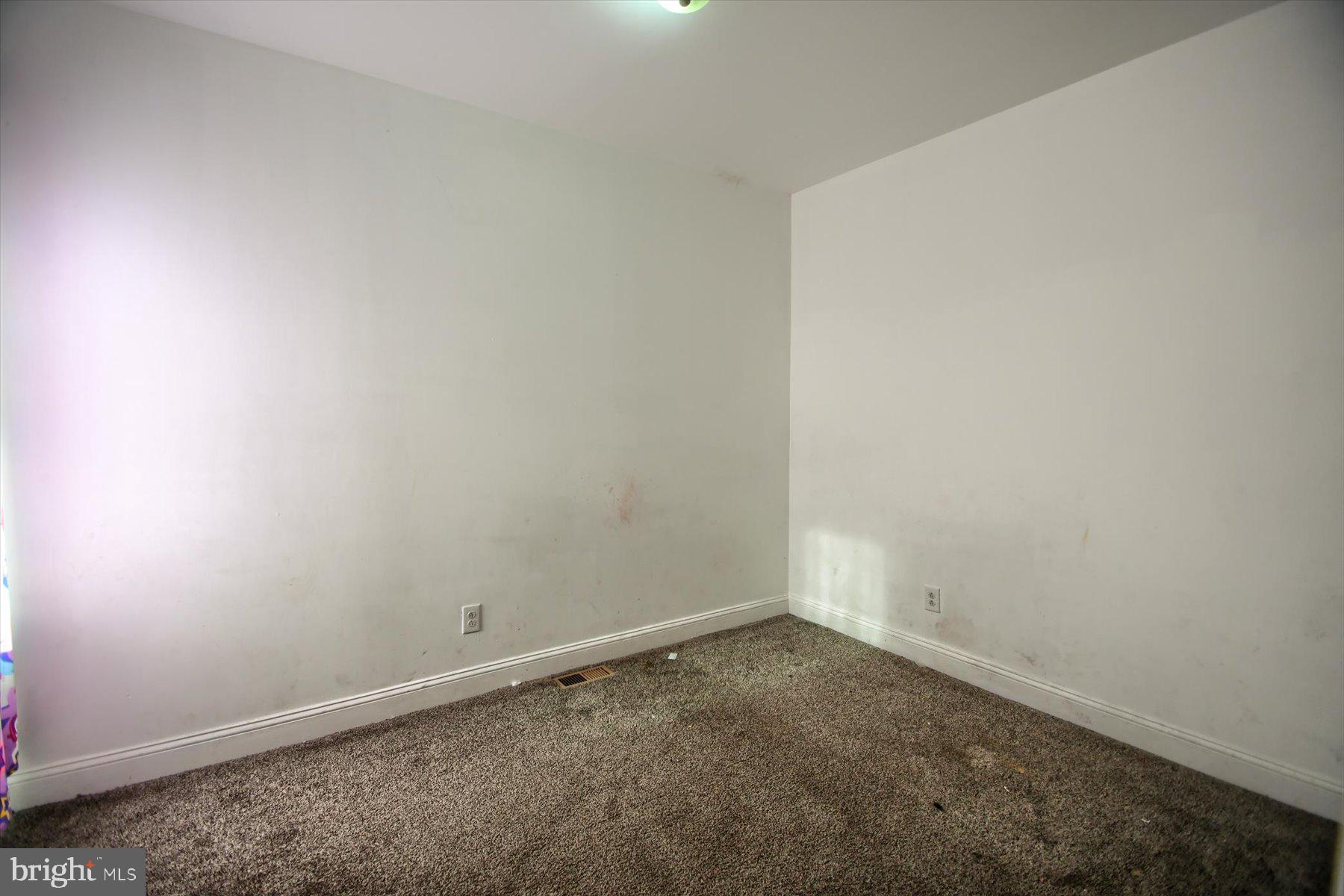 PHILADELPHIA (NORTHWEST) - Residential