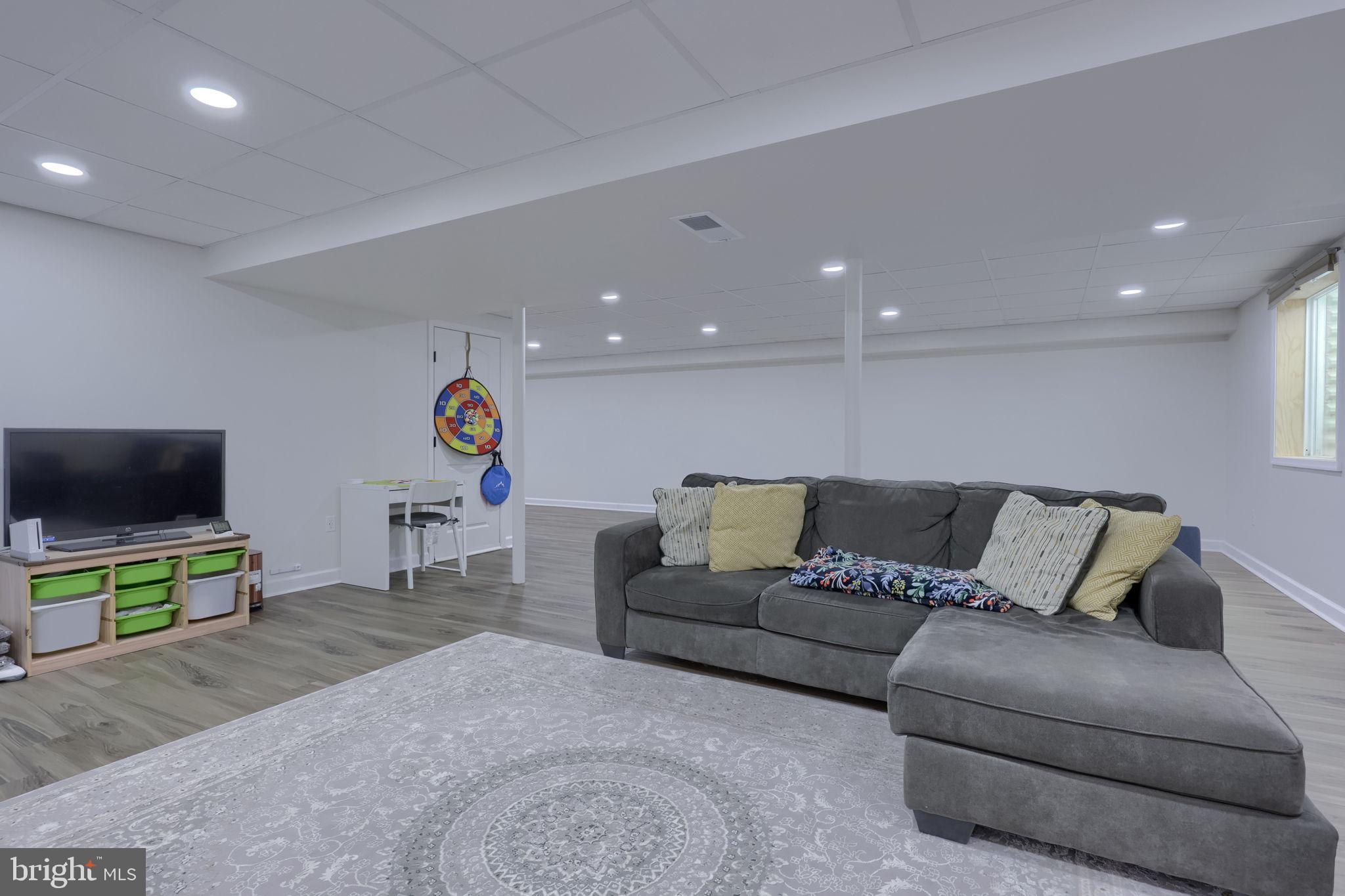 CROSSGATES - Residential