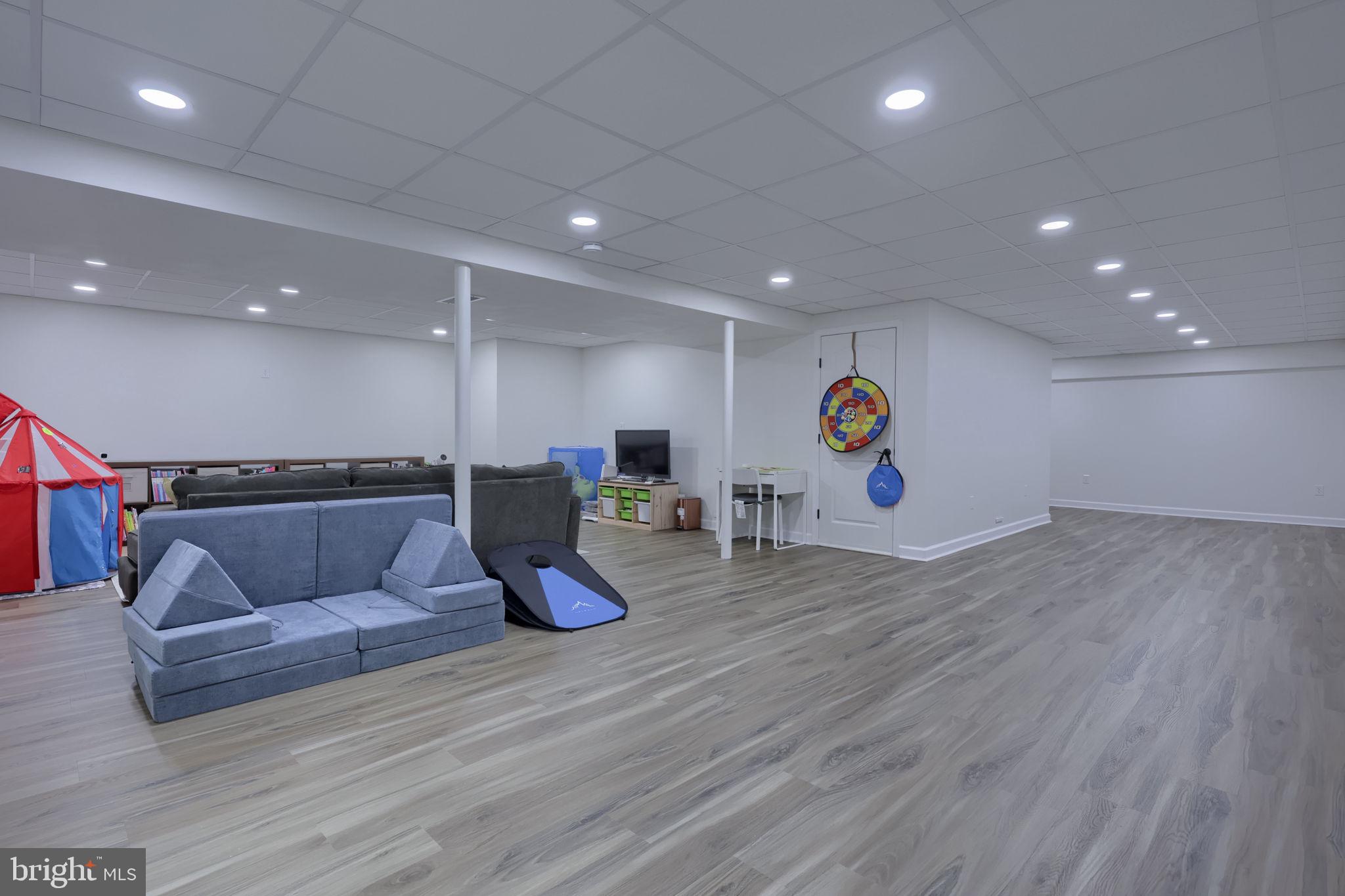 CROSSGATES - Residential